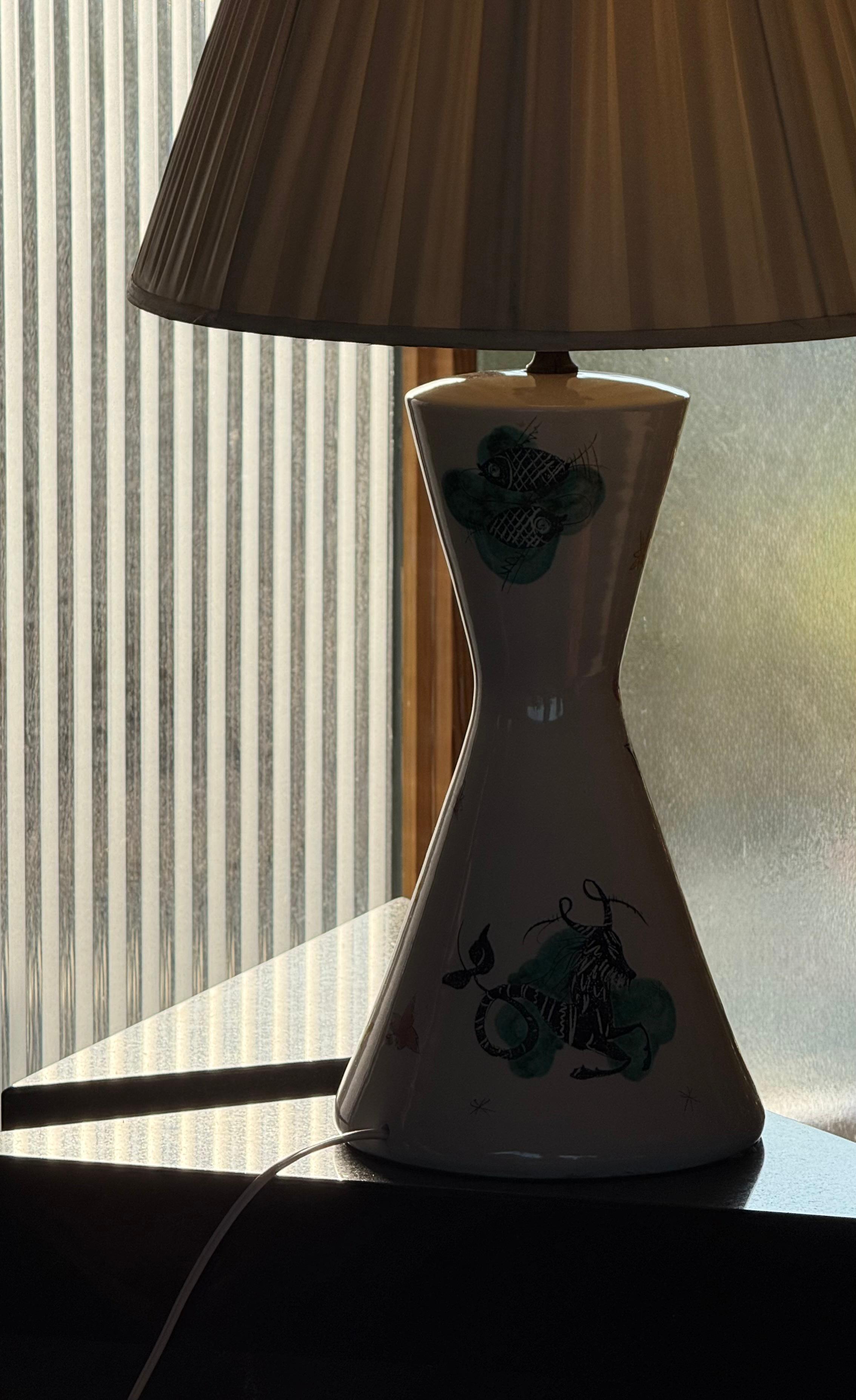 Lámpara Zodiac de cerámica pintada a mano de la época Gambone, hacia 1960 en venta 11