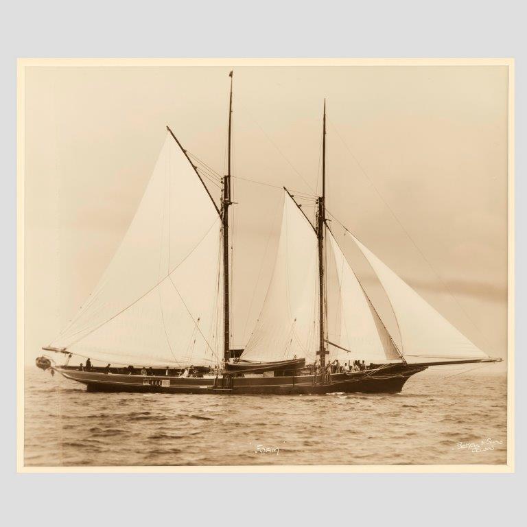 19th Century Gelatine Print of the Yacht Foam by Beken and Sons For Sale