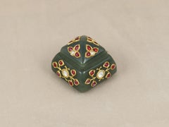 A gem set Jade Small box a Mughal maharaja collective  Antique Asian snuff box