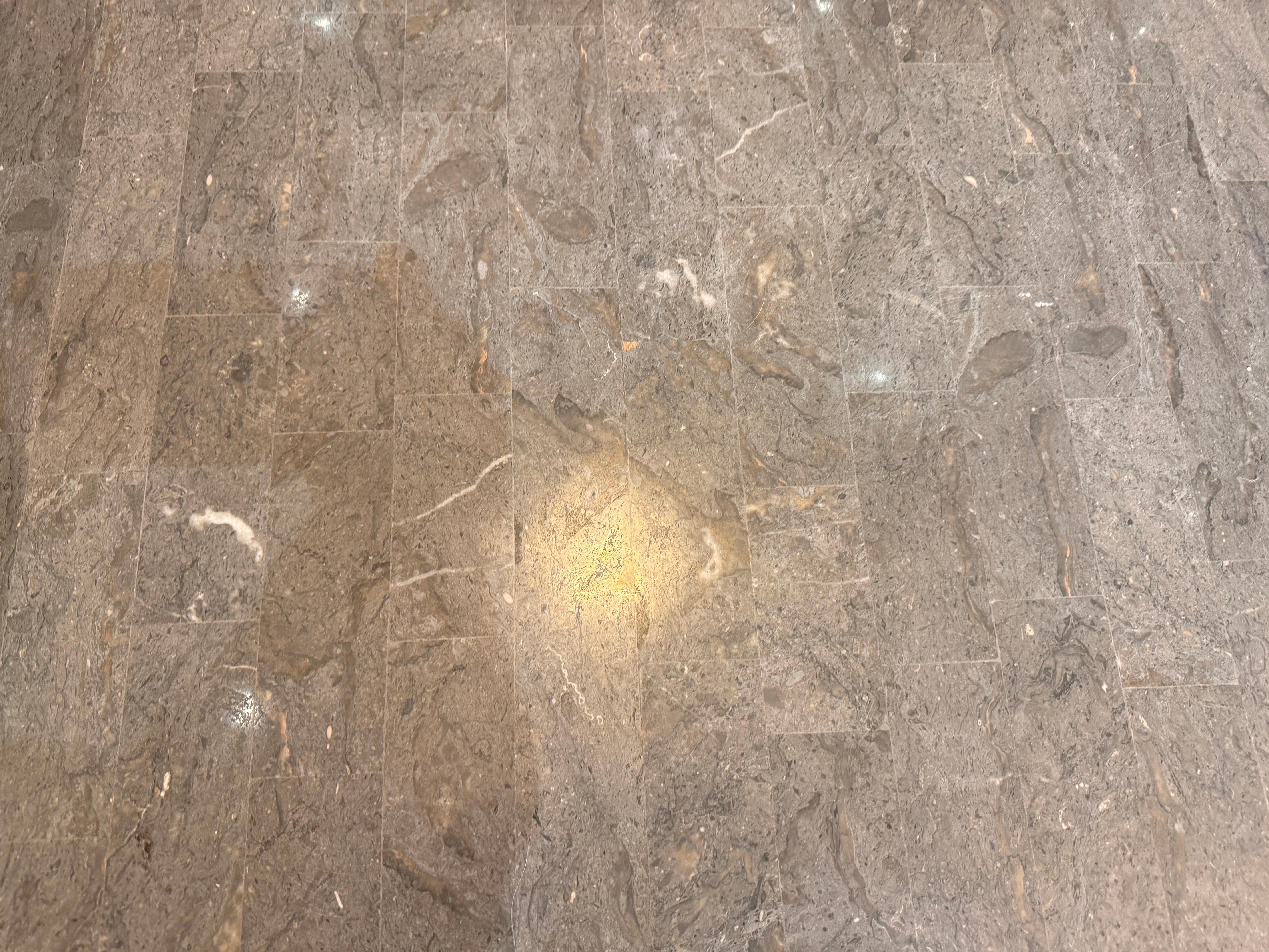 A geometric design tessellated grey marble coffee table For Sale 1