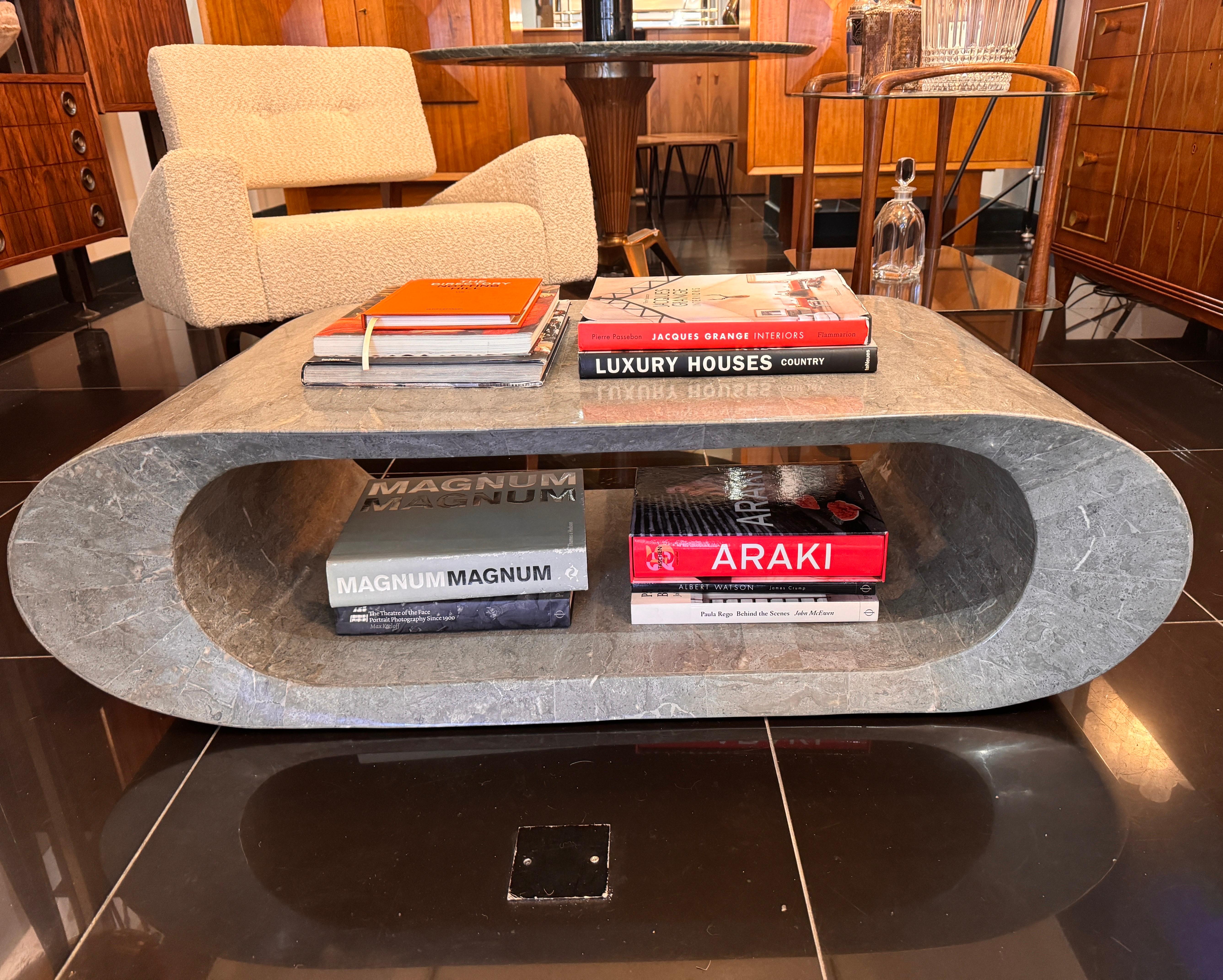A geometric design tessellated grey marble coffee table For Sale 2