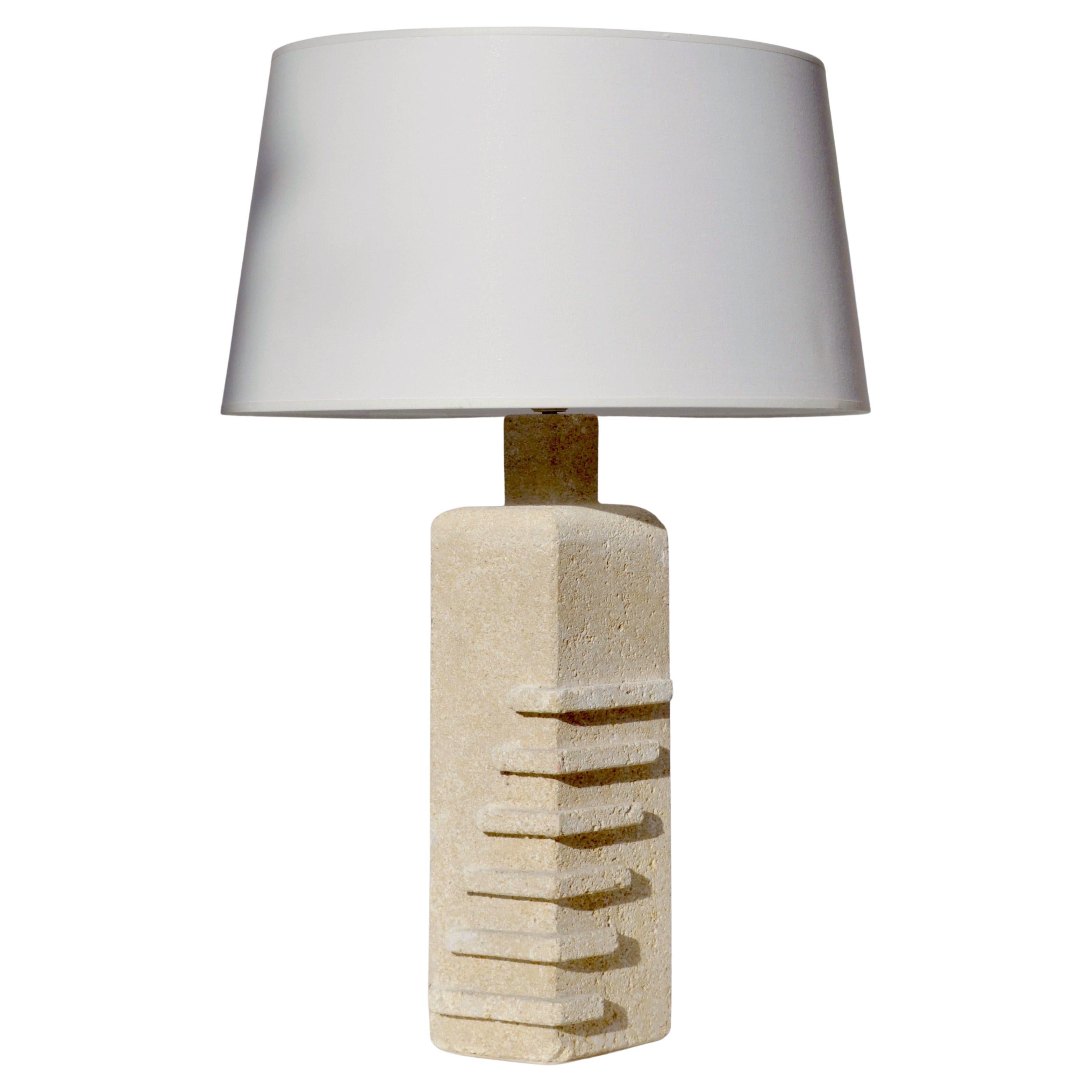 Lampe géométrique en pierre calcaire - France - années 1970