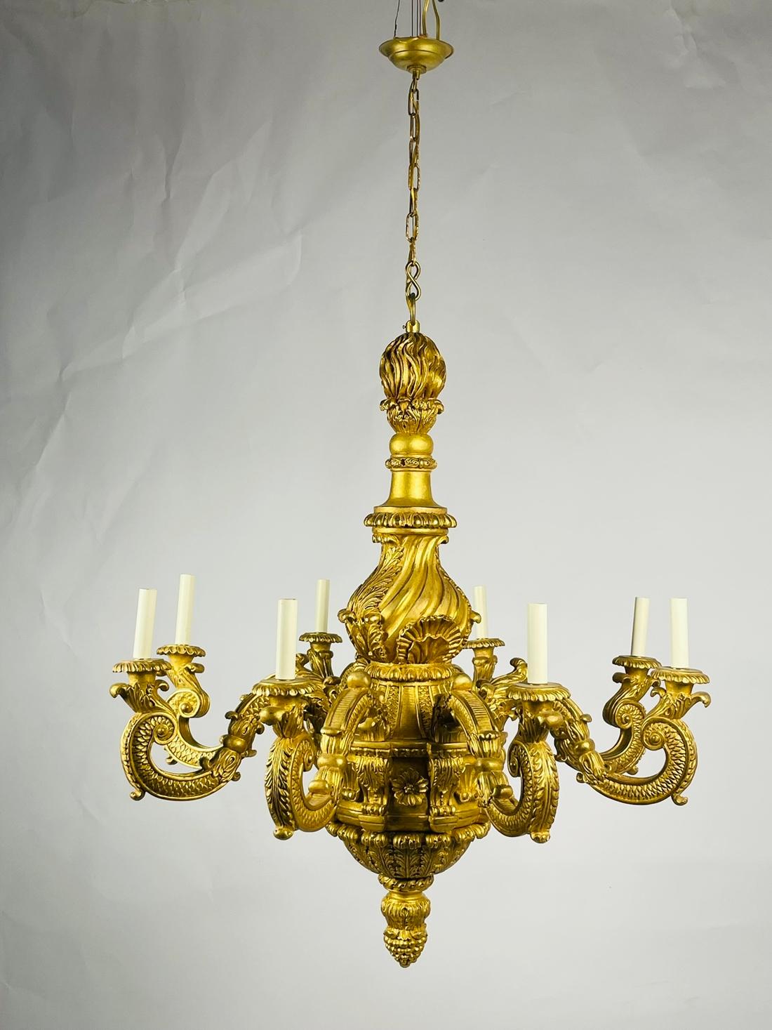 English George I Style Carved Giltwood Chandelier by Vaughan Design For Sale