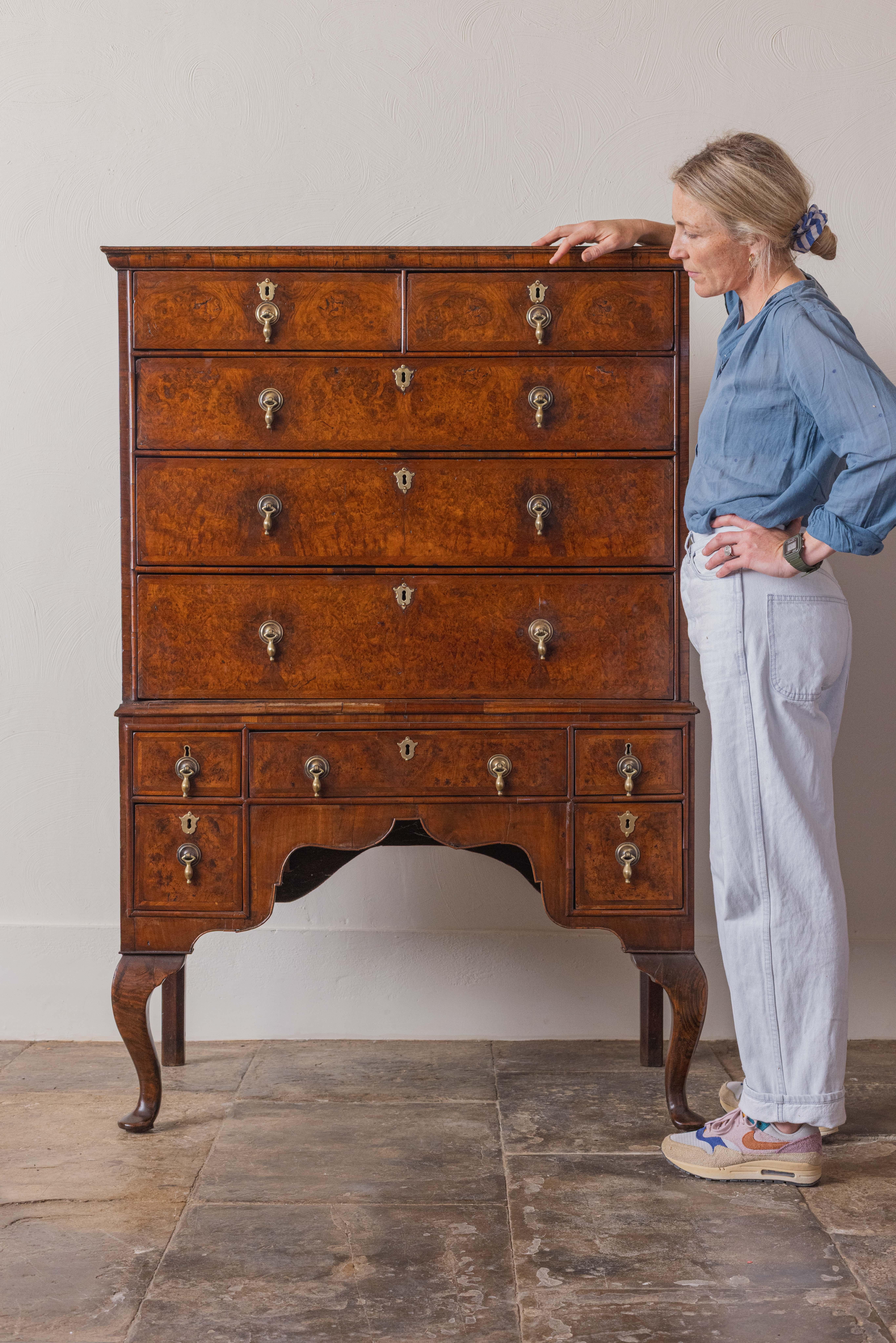 A George I Walnut & Burr Elm Chest on Stand For Sale 1