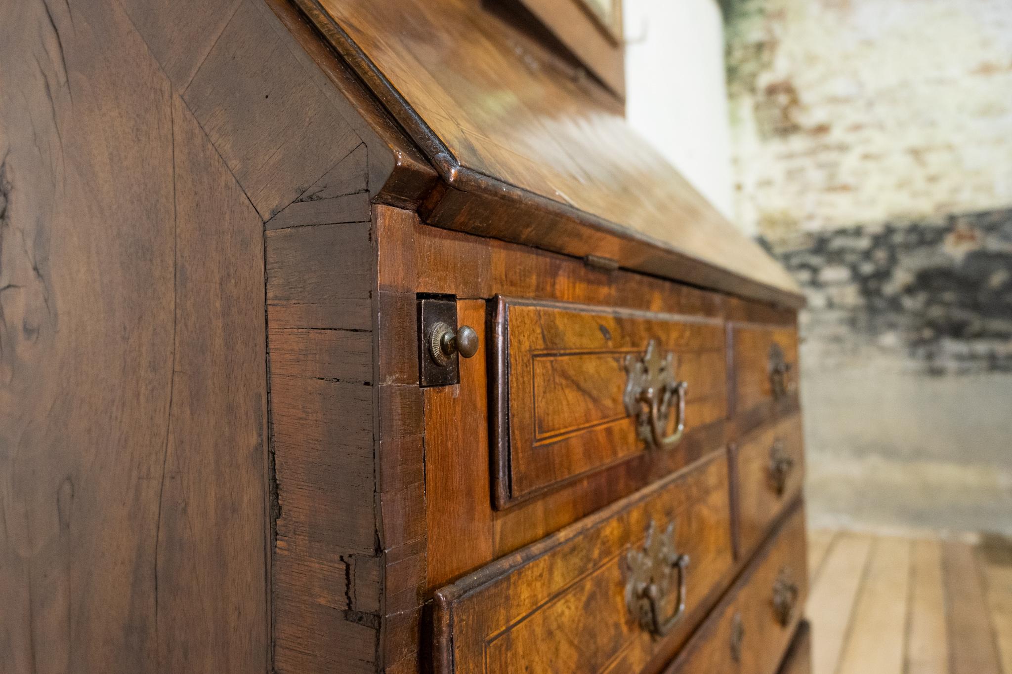 An 18th Century George I Walnut & Feather Banded Fall Front Bureau Bookcase For Sale 4