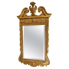 Specchio in legno dorato di Giorgio II, circa 1740