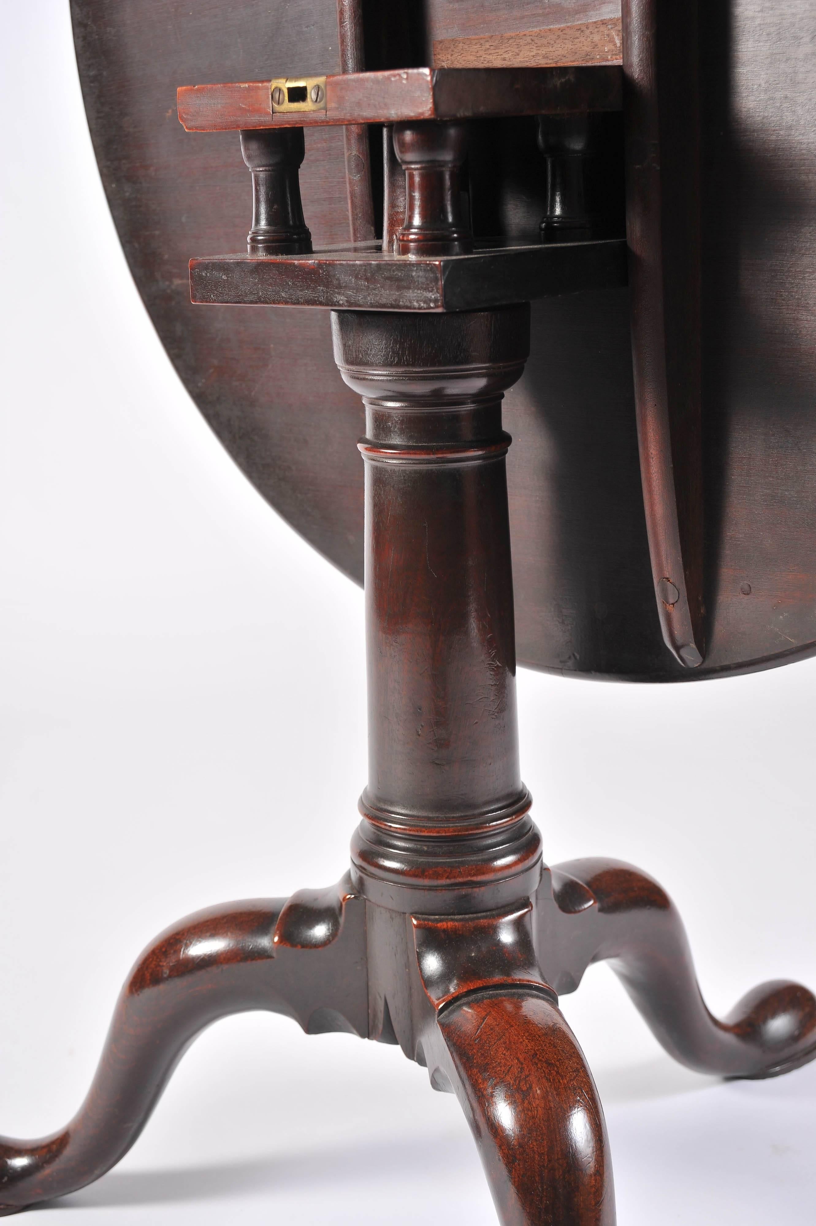 George II Period Mahogany Tripod Table with Gun Barrel Stem 5