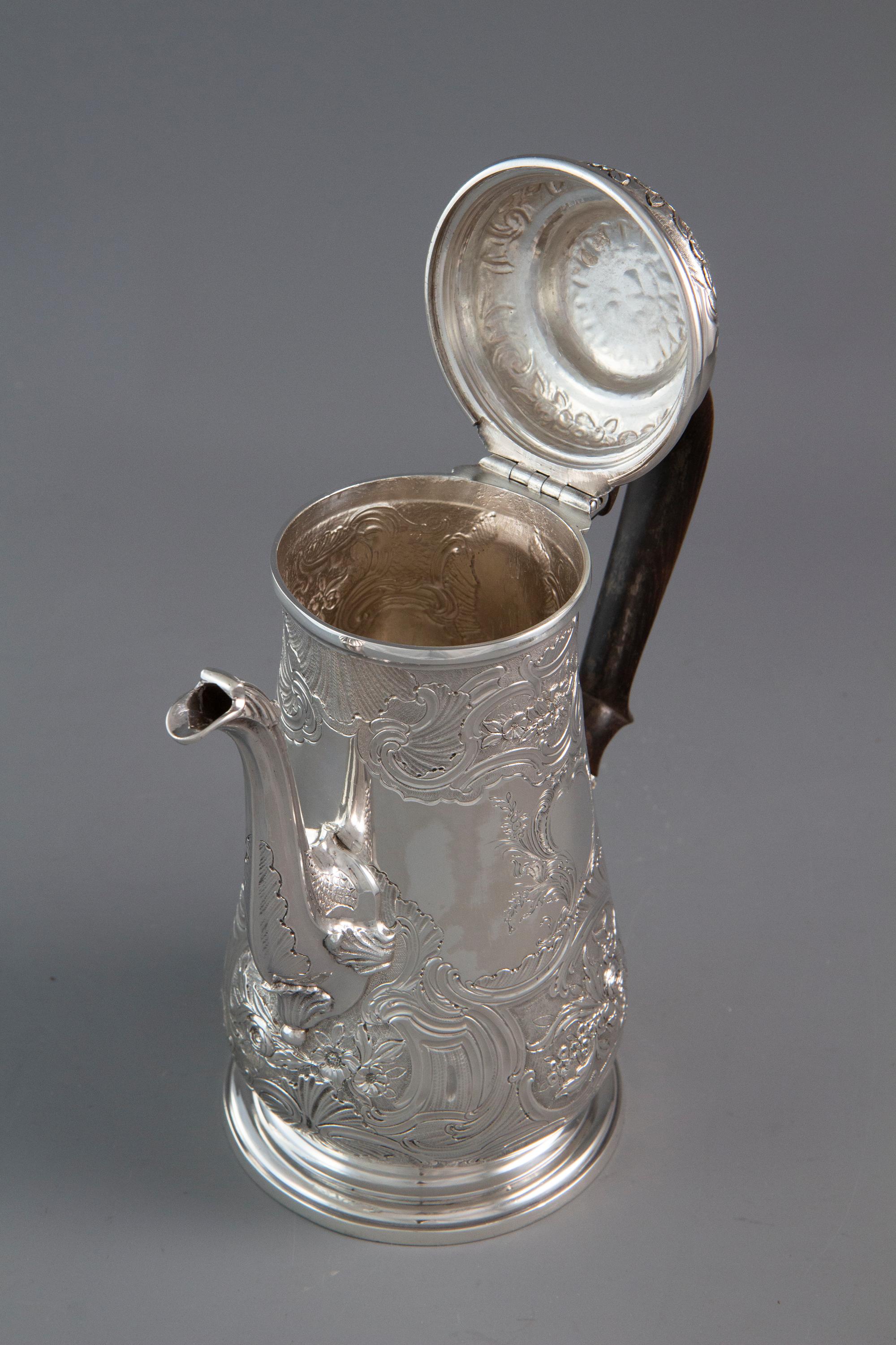 Mid-18th Century George II Silver Coffee Pot London 1743, Gabriel Sleath