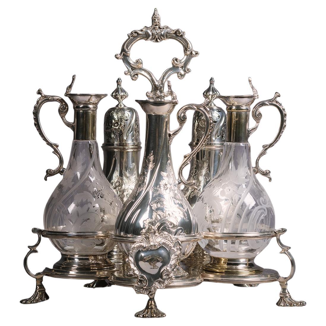 Una vinagrera Warwick plateada estilo Jorge II