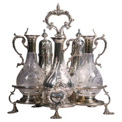 Una vinagrera Warwick plateada estilo Jorge II