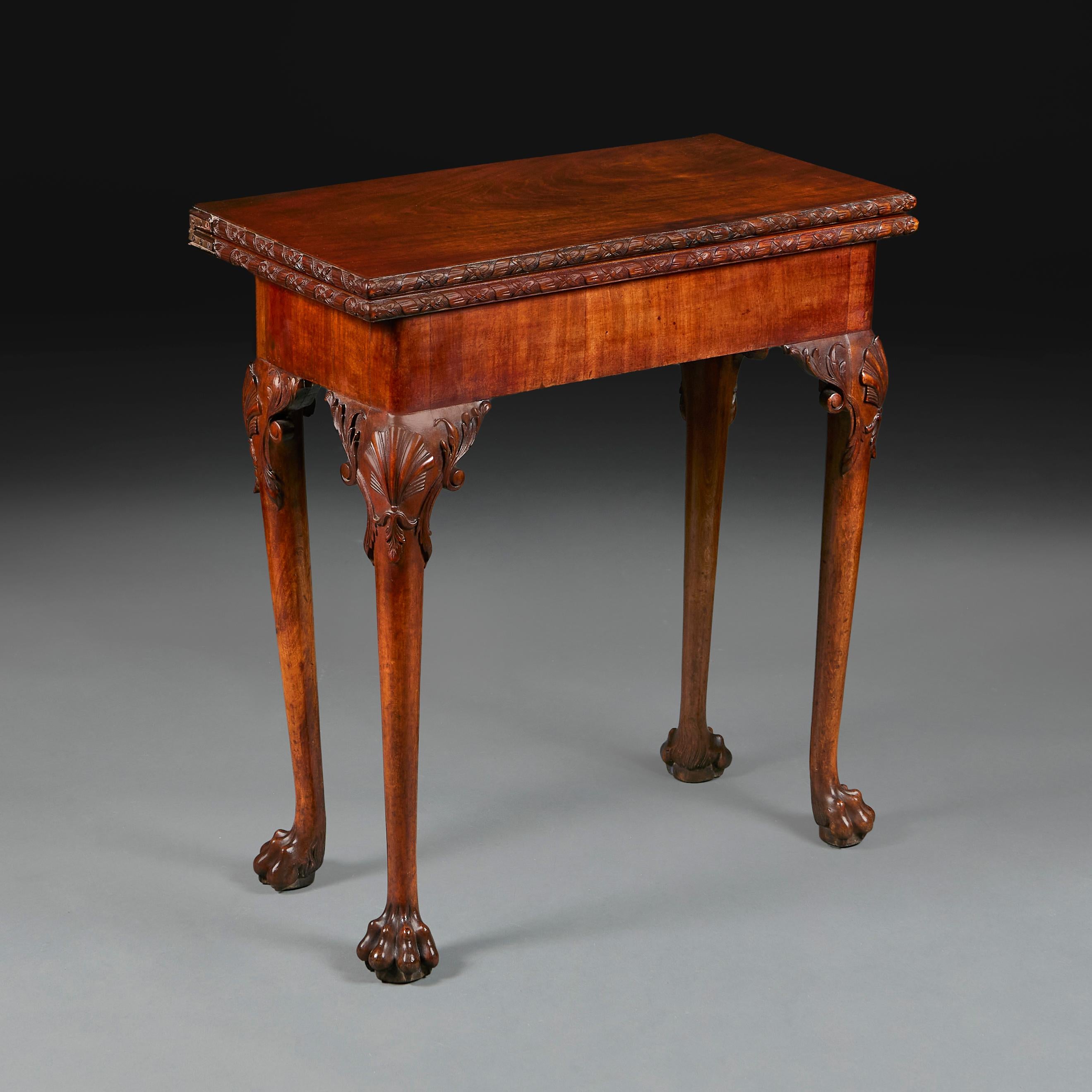 A George II Tea Table with Concertina Mechinism In Good Condition In London, GB