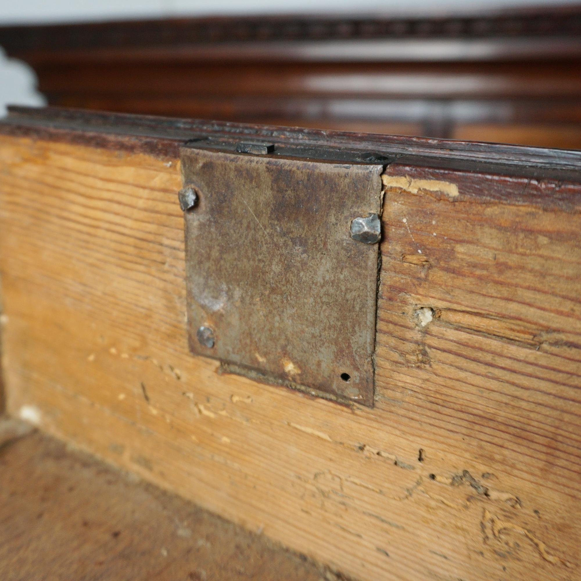 A George II Walhut Chest on Stand Circa 1730 For Sale 5