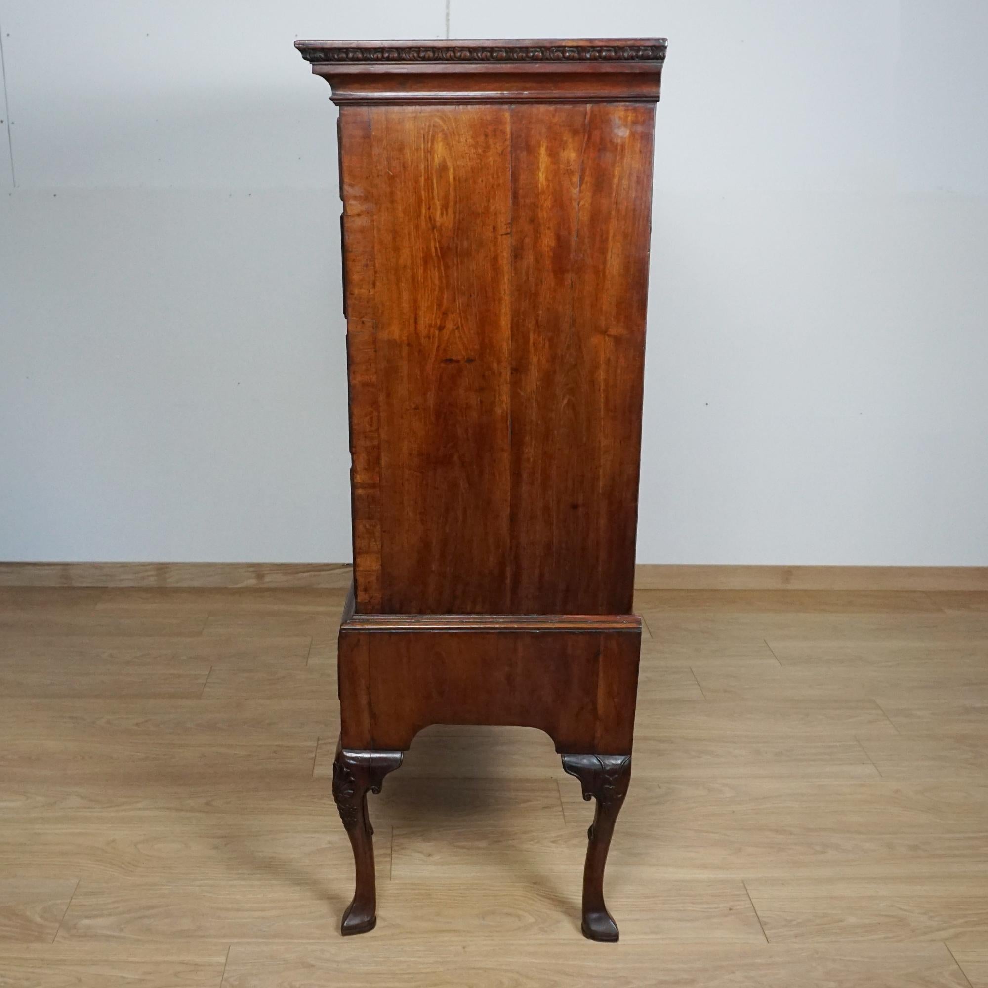 A George II Walhut Chest on Stand Circa 1730 For Sale 8