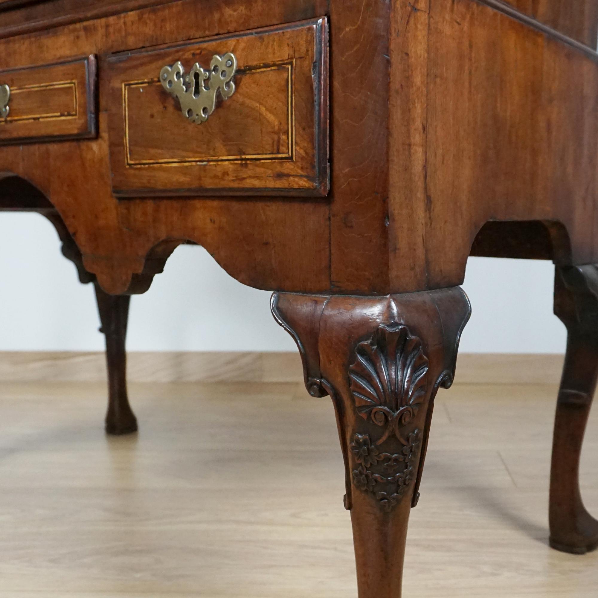 A George II Walhut Chest on Stand Circa 1730 For Sale 2
