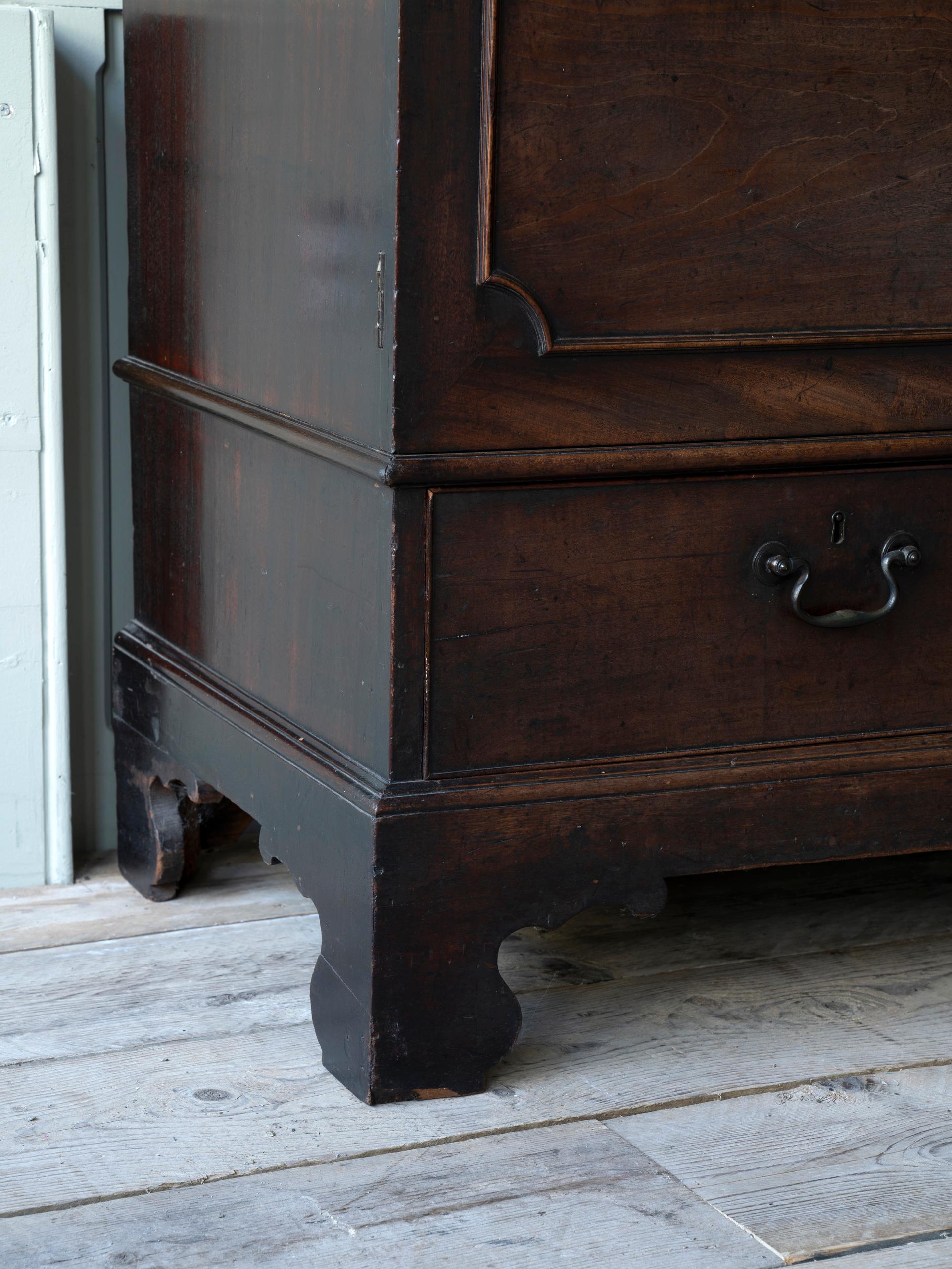 George III Astragal Glazed Mahogany Bookcase 6