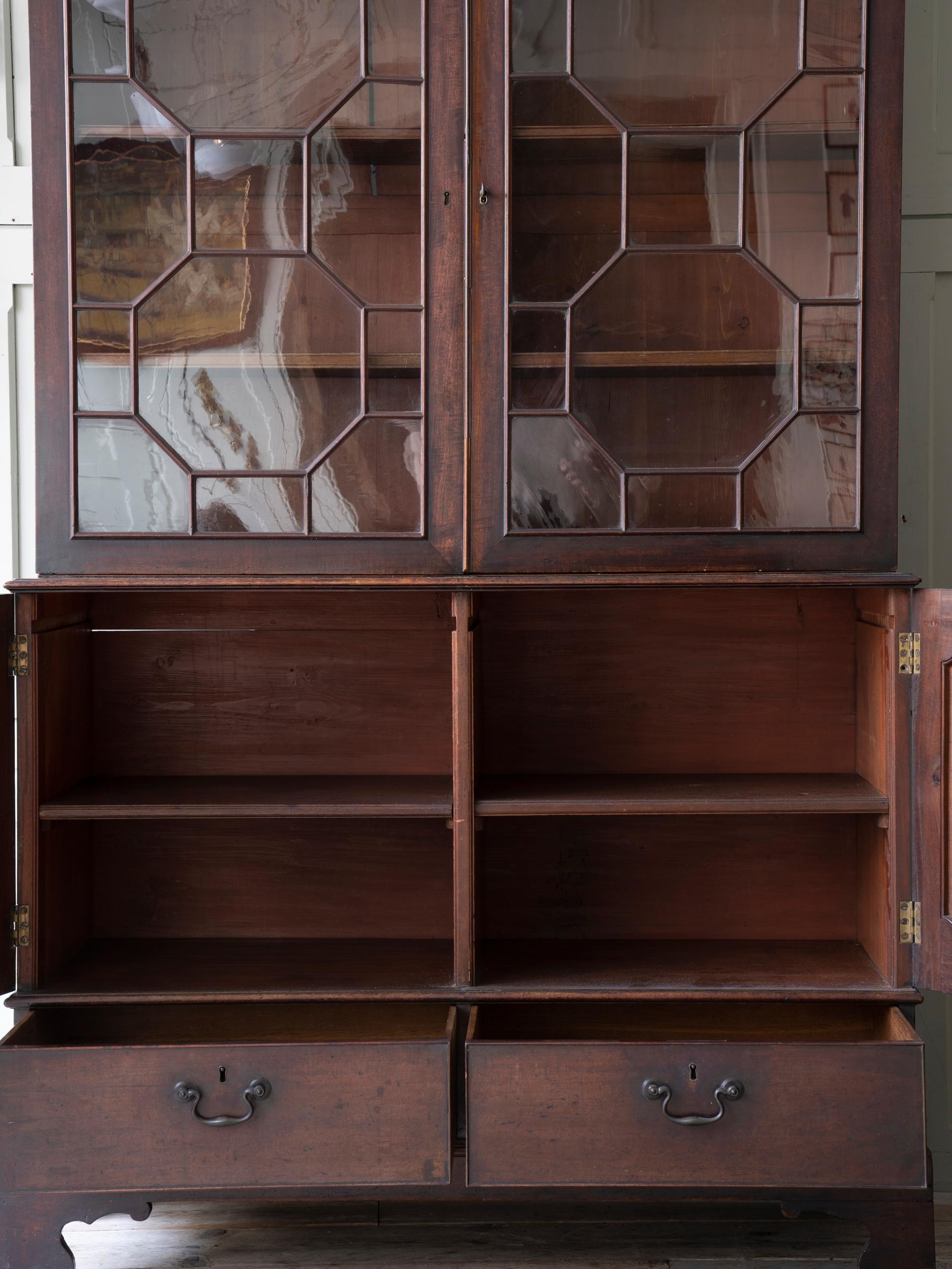 George III Astragal Glazed Mahogany Bookcase In Good Condition In Conwy, GB