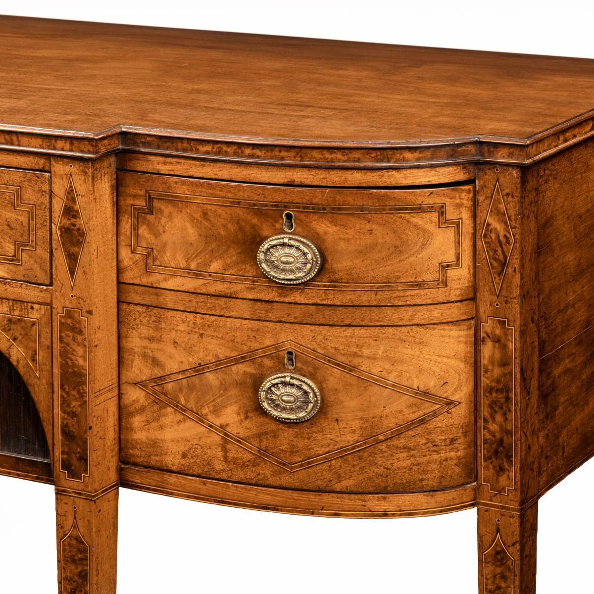 George III Breakfront Yew-Wood Inlaid Mahogany Sideboard In Good Condition In Lymington, Hampshire