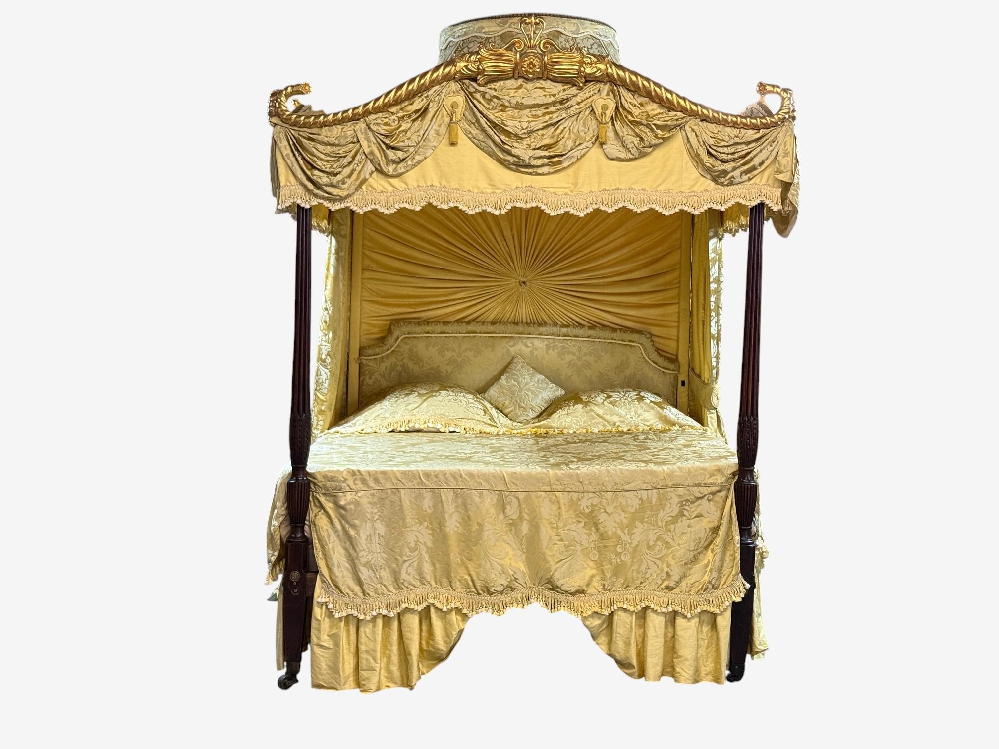 Letto a baldacchino in legno dorato di George III, 1880 circa In condizioni buone in vendita a Manhasset, NY