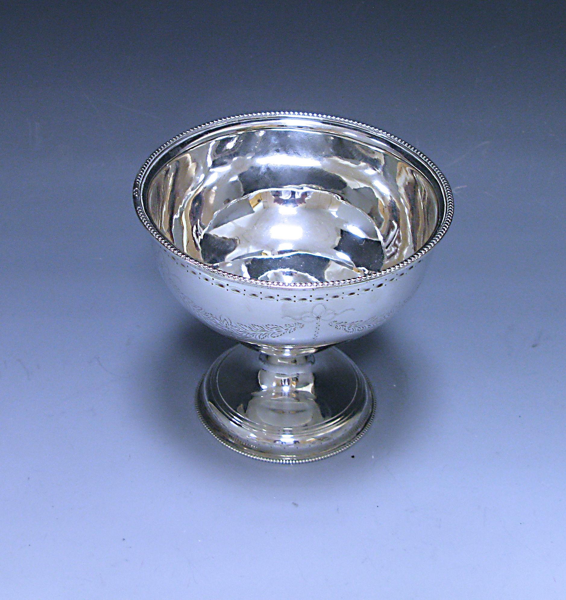 George III Irish Silver Bowl In Good Condition For Sale In London, GB