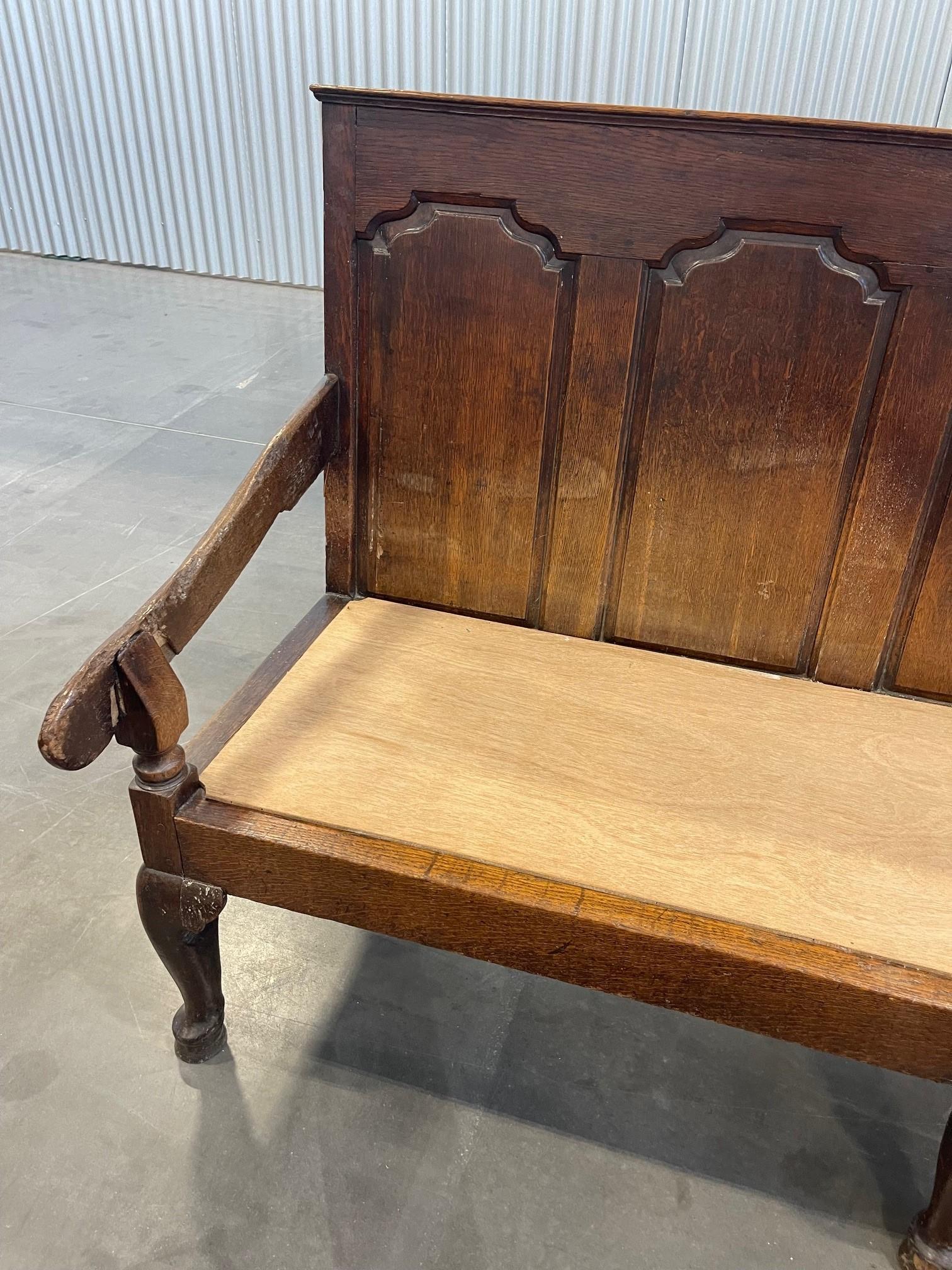 A George III Lancastrian Oak Panel Back Settle For Sale 4