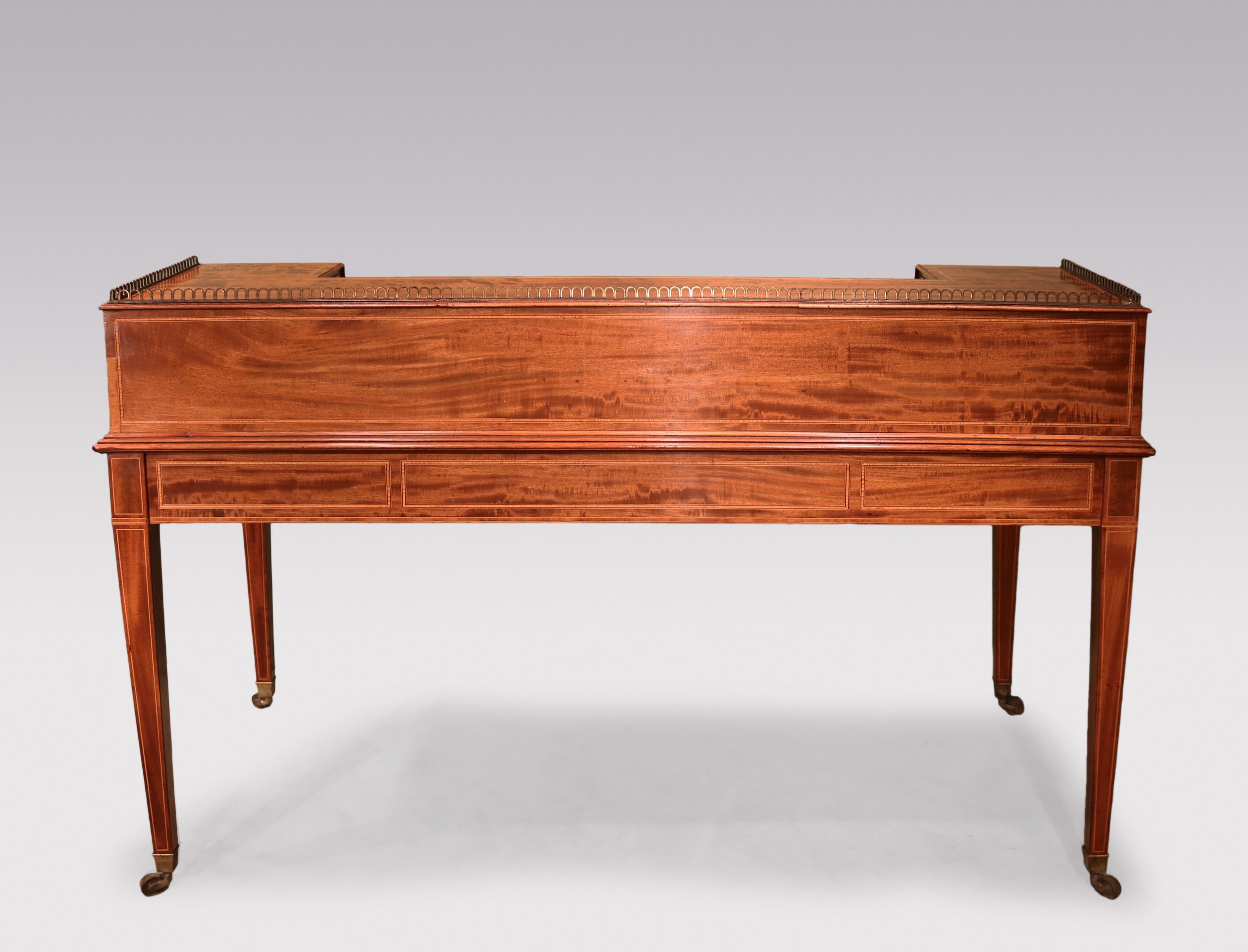 Carlton House-Schreibtisch aus Mahagoni im George-III-Stil (Sheraton) im Angebot