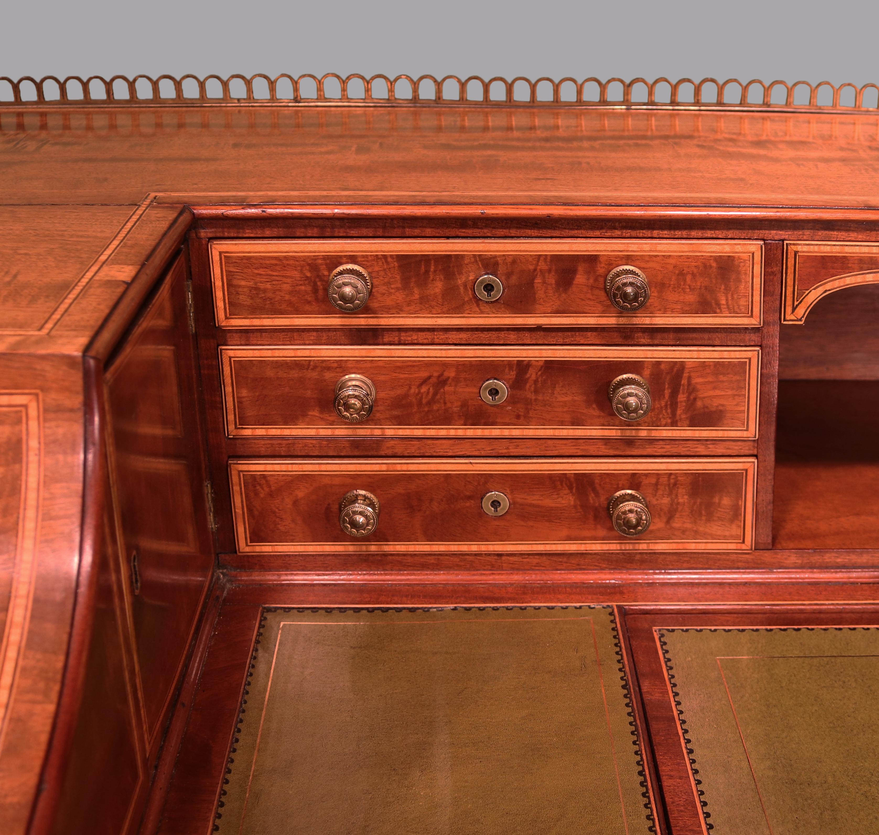 Carlton House-Schreibtisch aus Mahagoni im George-III-Stil im Angebot 1
