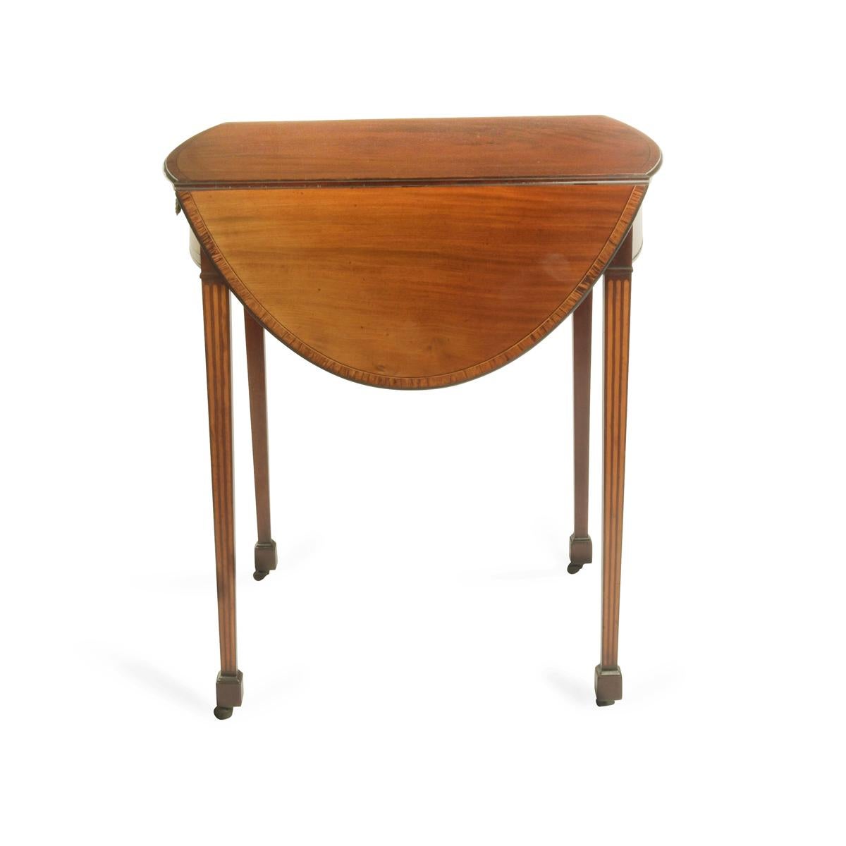English A George III mahogany Pembroke table For Sale