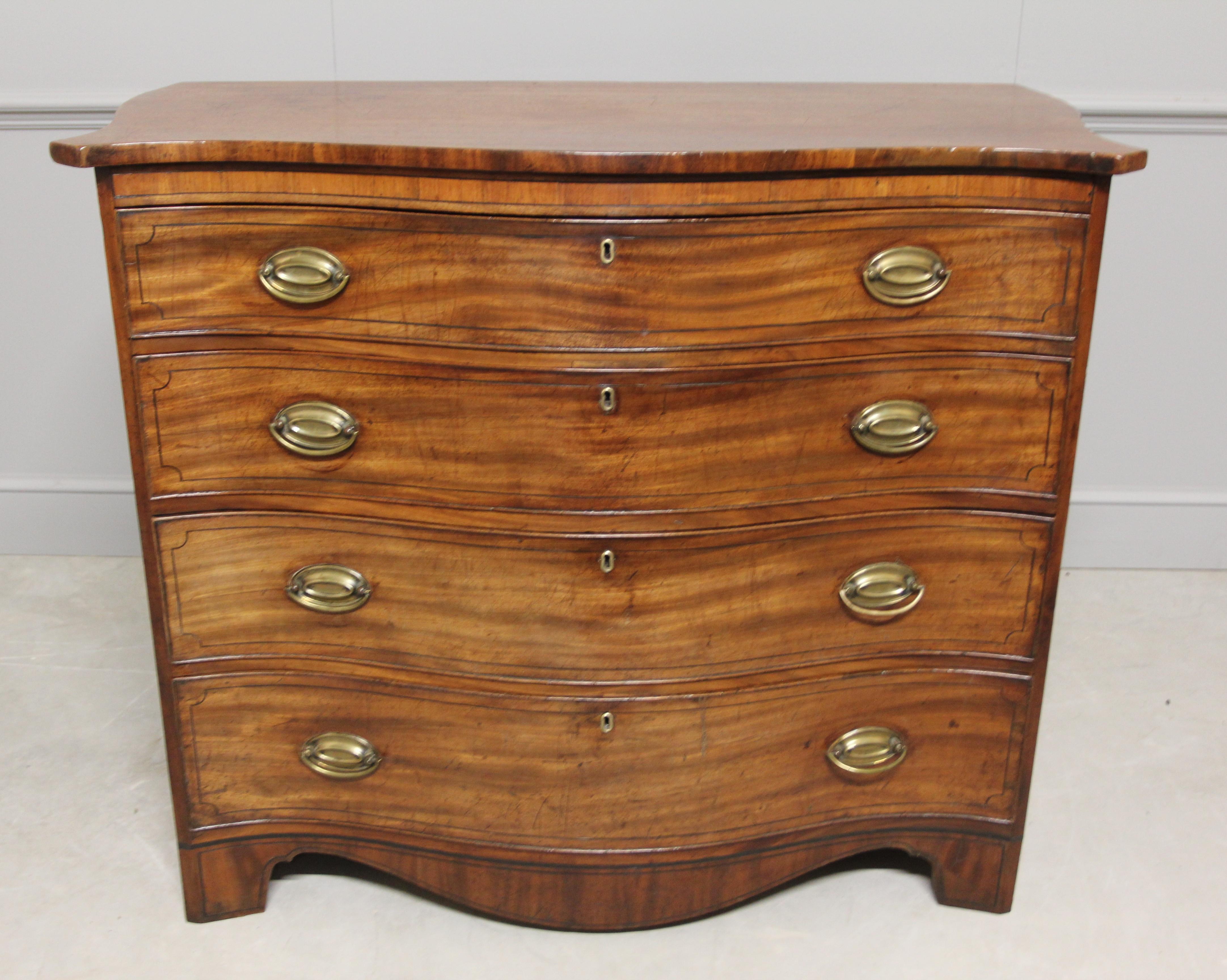 Oiled George III Mahogany Serpentine Chest of Drawers For Sale