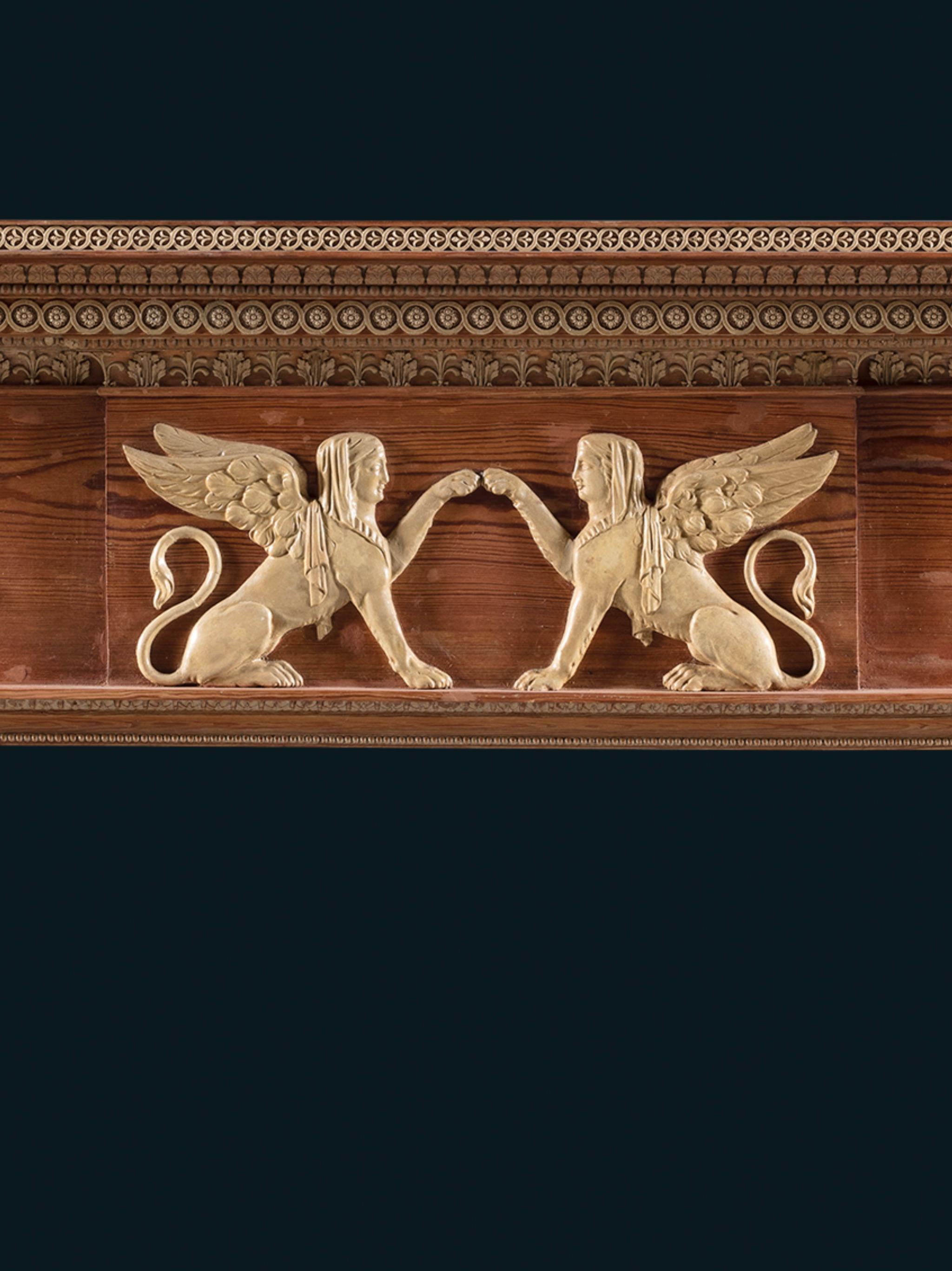 Cheminée George III en pin et gesso Bon état - En vente à London, GB