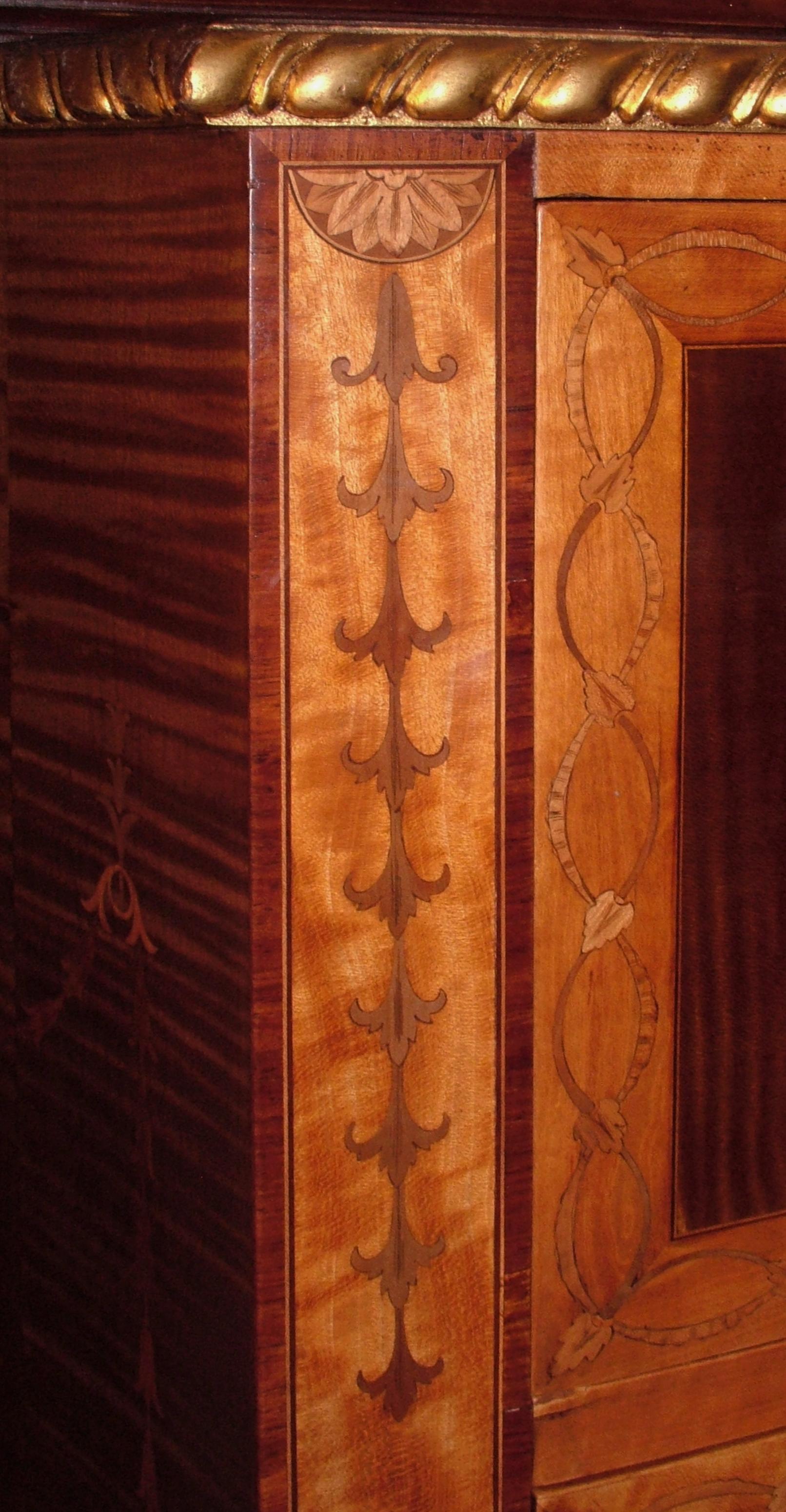 Una libreria da esposizione in legno di raso e legno di lepre di epoca Giorgio III In condizioni buone in vendita a London, GB