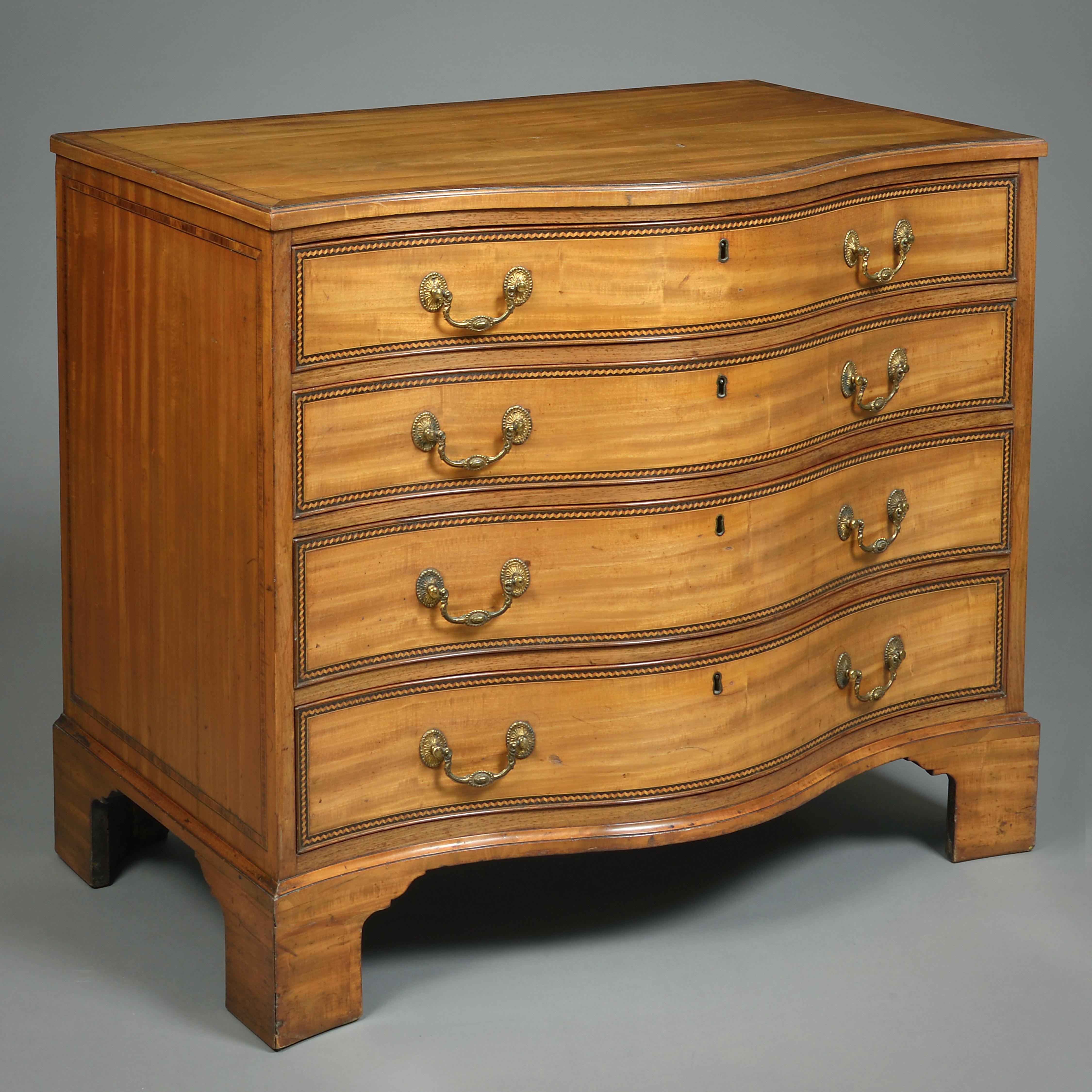 A George III Satinwood Commode In Good Condition For Sale In London, GB