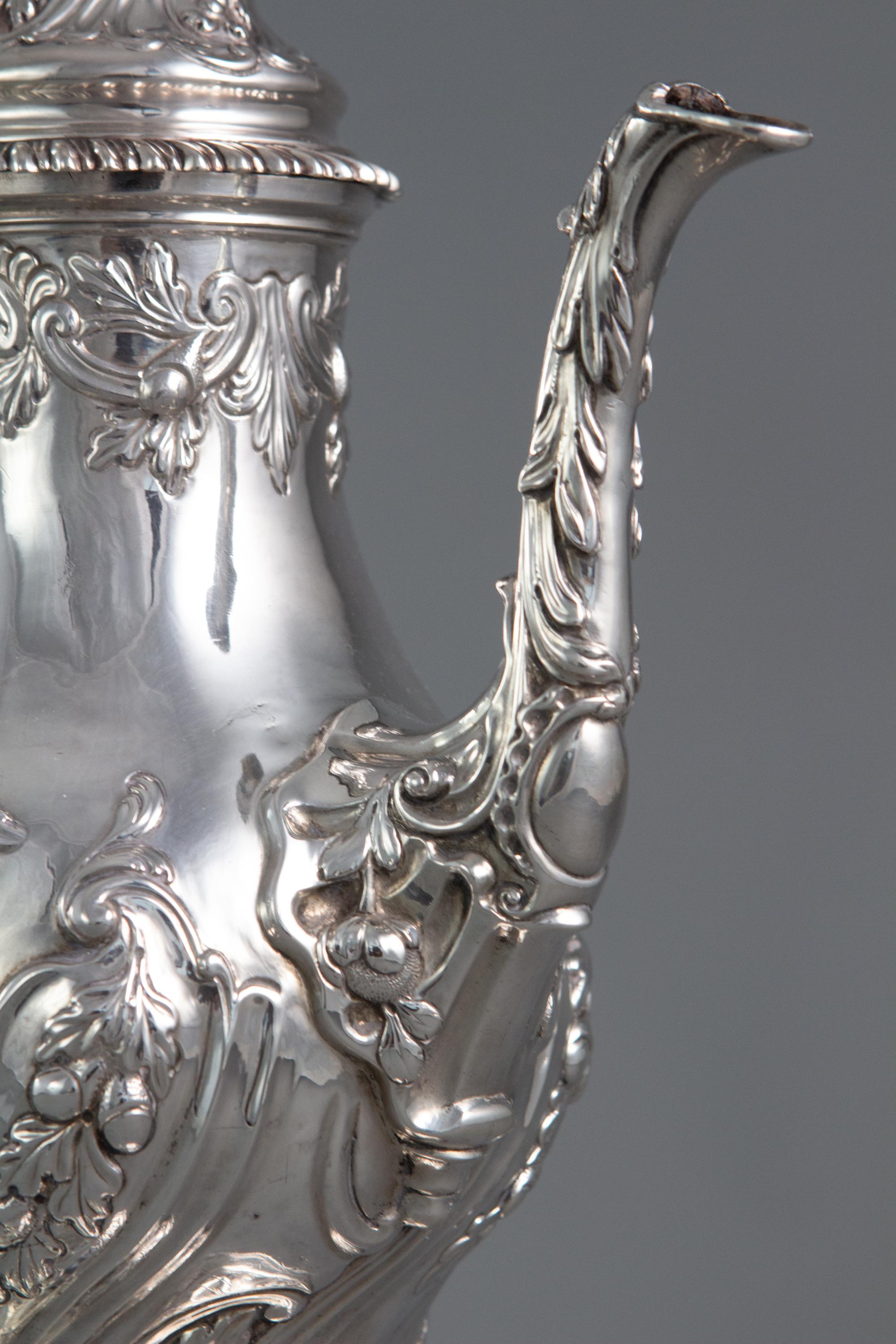 George III Silver Coffee Pot, London 1769 by William Abdy 4