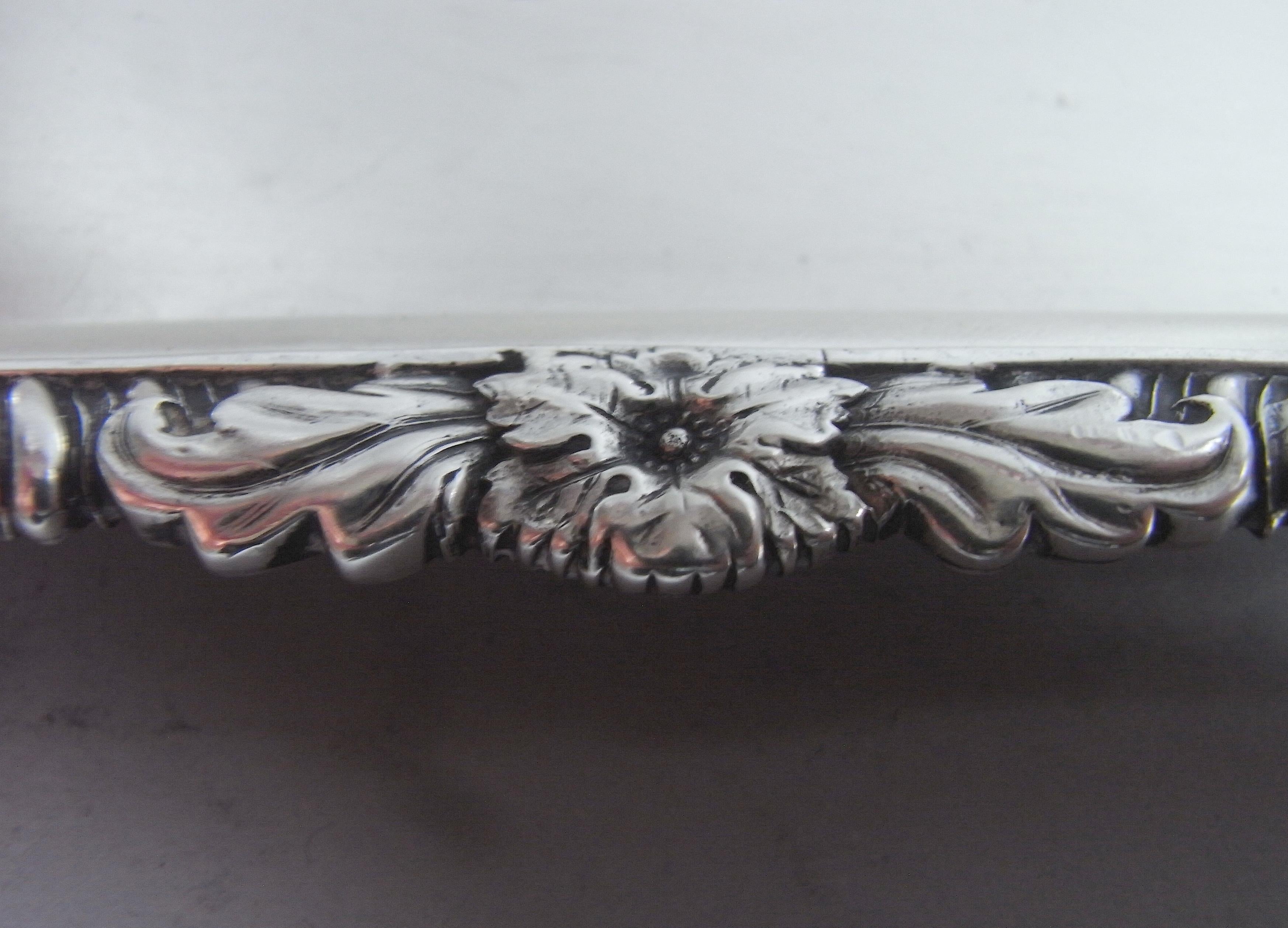 English George III Snuffer Tray & Scissors Made in London in 1818 by William Eaton