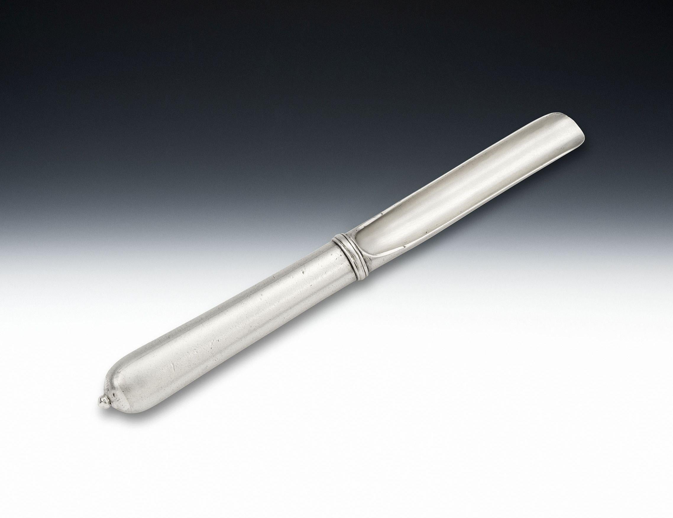 George III Sterling Silver Apple Corer, York circa 1786 by Hampston & Prince In Good Condition For Sale In London, GB