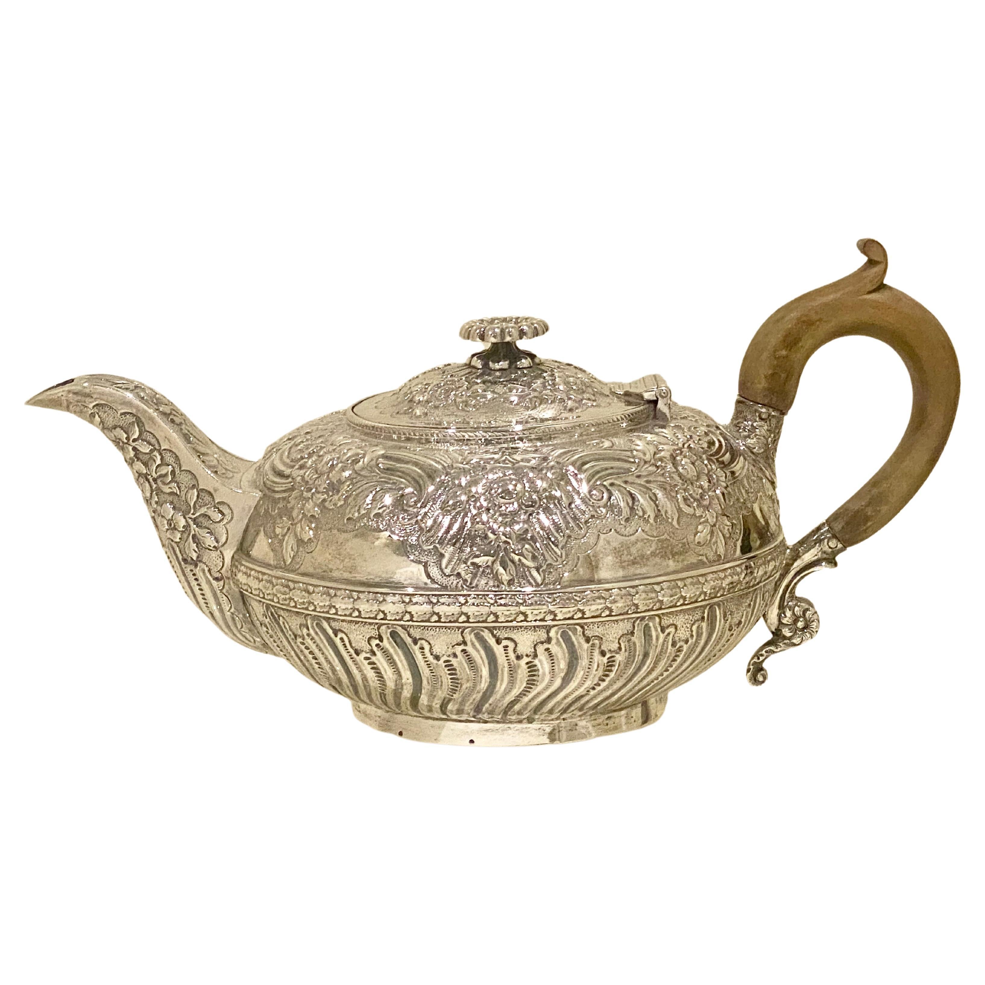 A George III Sterling Silver Teapot London 1819 by Robert Hennell II For Sale
