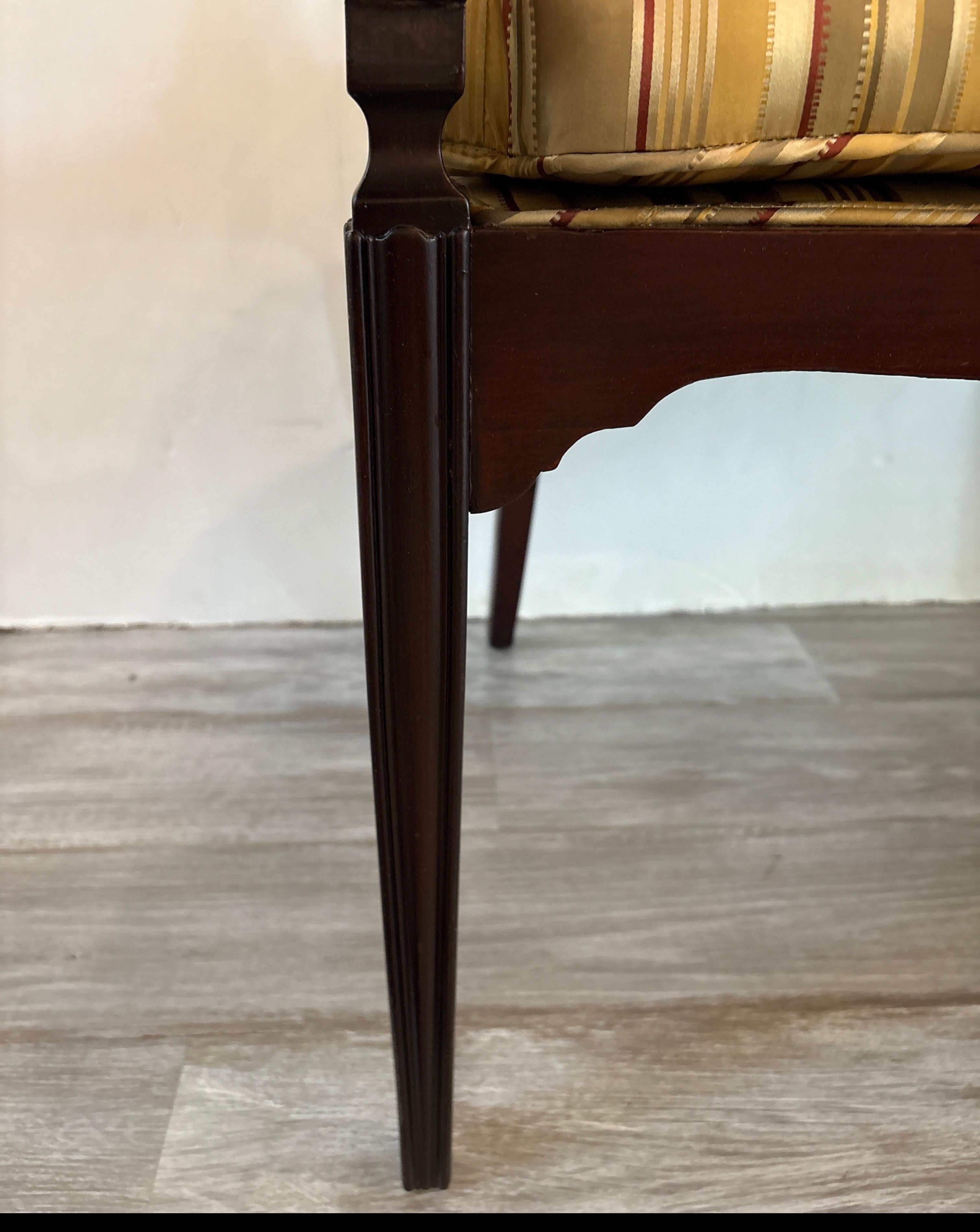 A George III Style Hand Carved Mahogany Settee, Late 19th Century For Sale 5