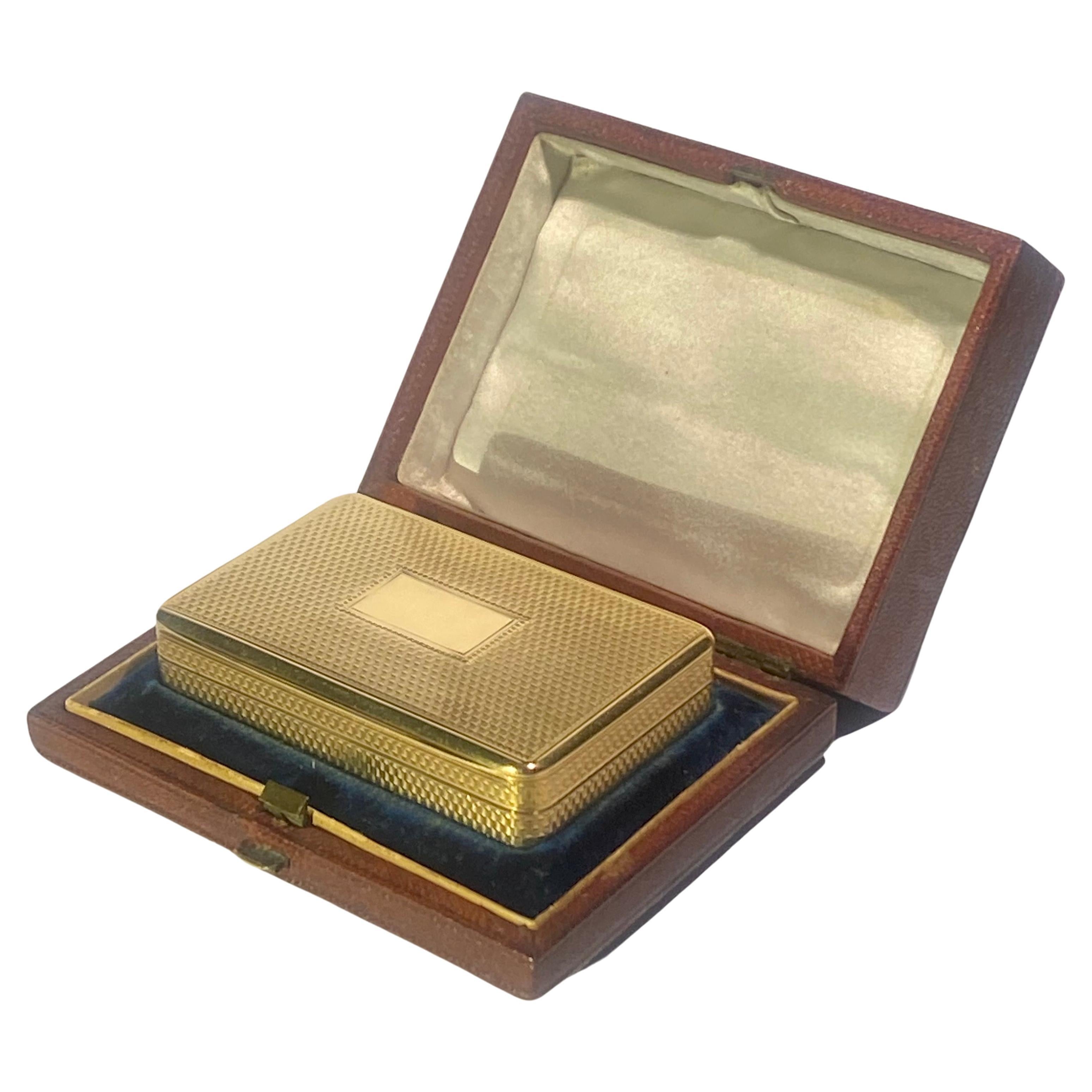A George IV 18ct gold rectangular snuff box by John Linnet, London Circa 1821 In Excellent Condition In Kenley surrey, GB