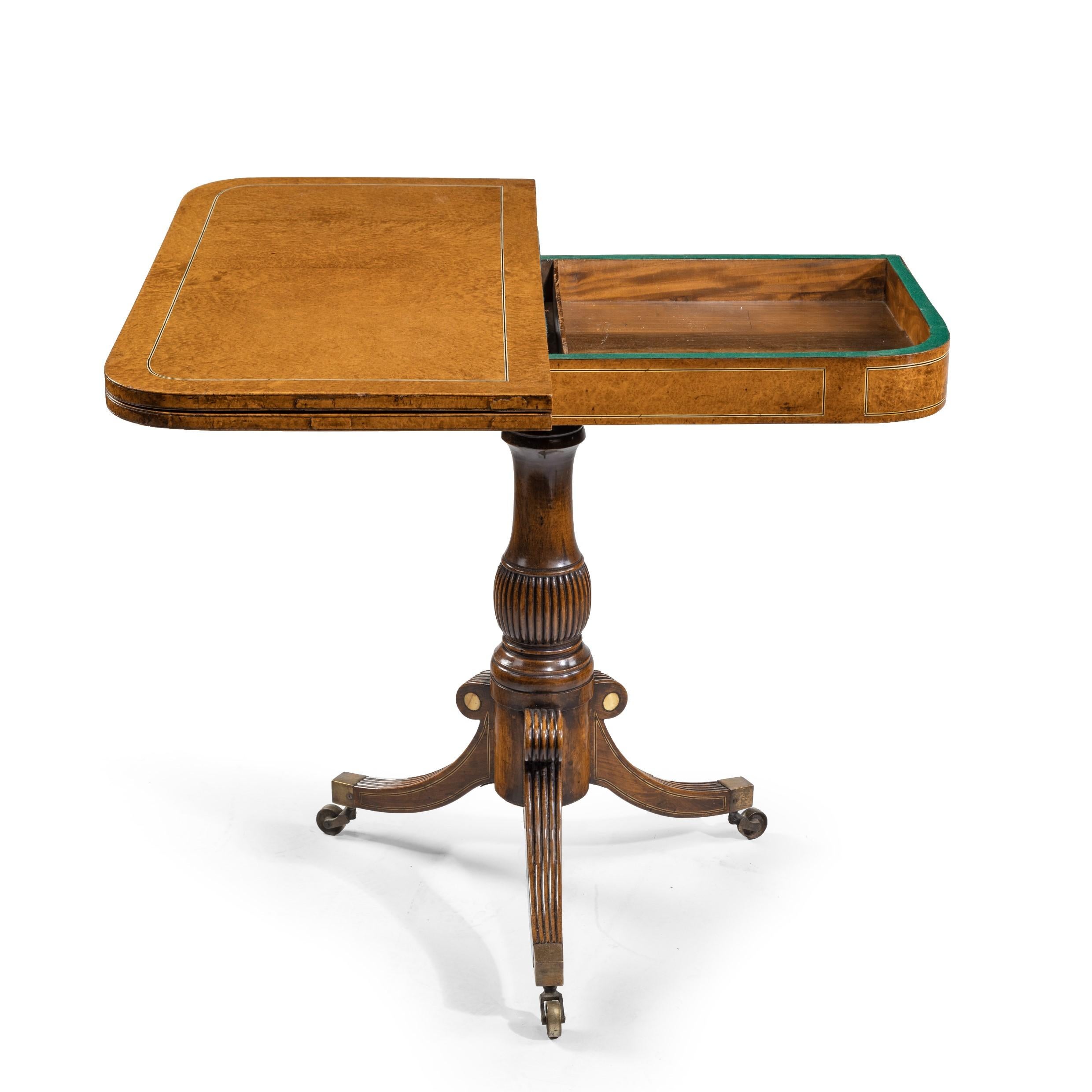 George iv Anglo-Chinese Amboyna Card Table In Good Condition For Sale In Lymington, Hampshire