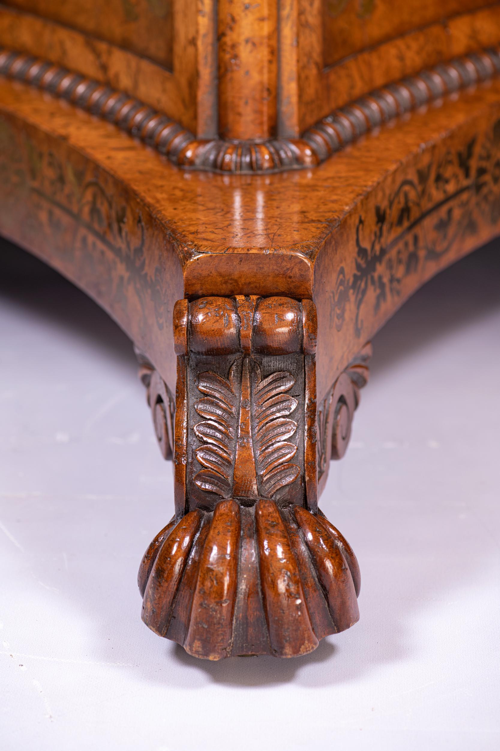 George IV Burr Oak Center Table In Good Condition For Sale In Dublin, GB