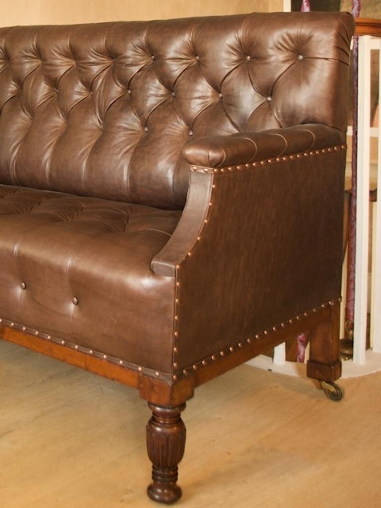 George IV Leather Club Sofa, Early 19th Century In Good Condition In Petworth, West Sussex
