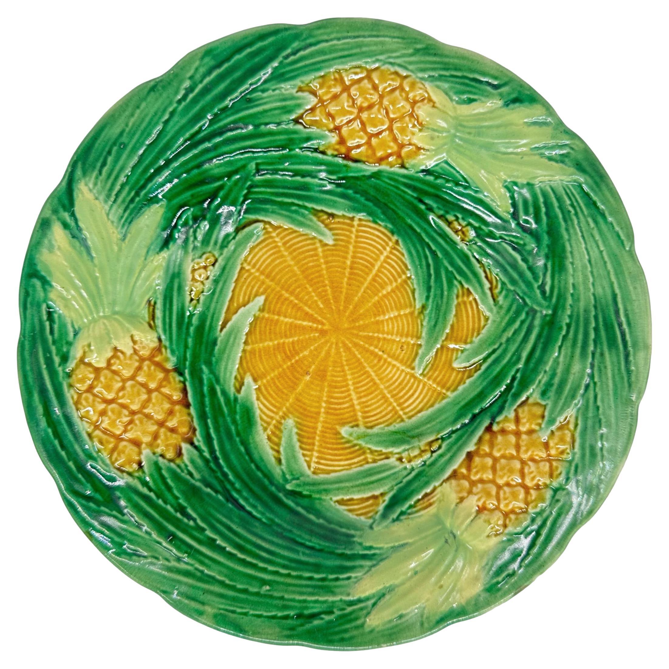 A George Jones Majolica Pineapples on Basketweave Plate, English, ca. 1870 For Sale