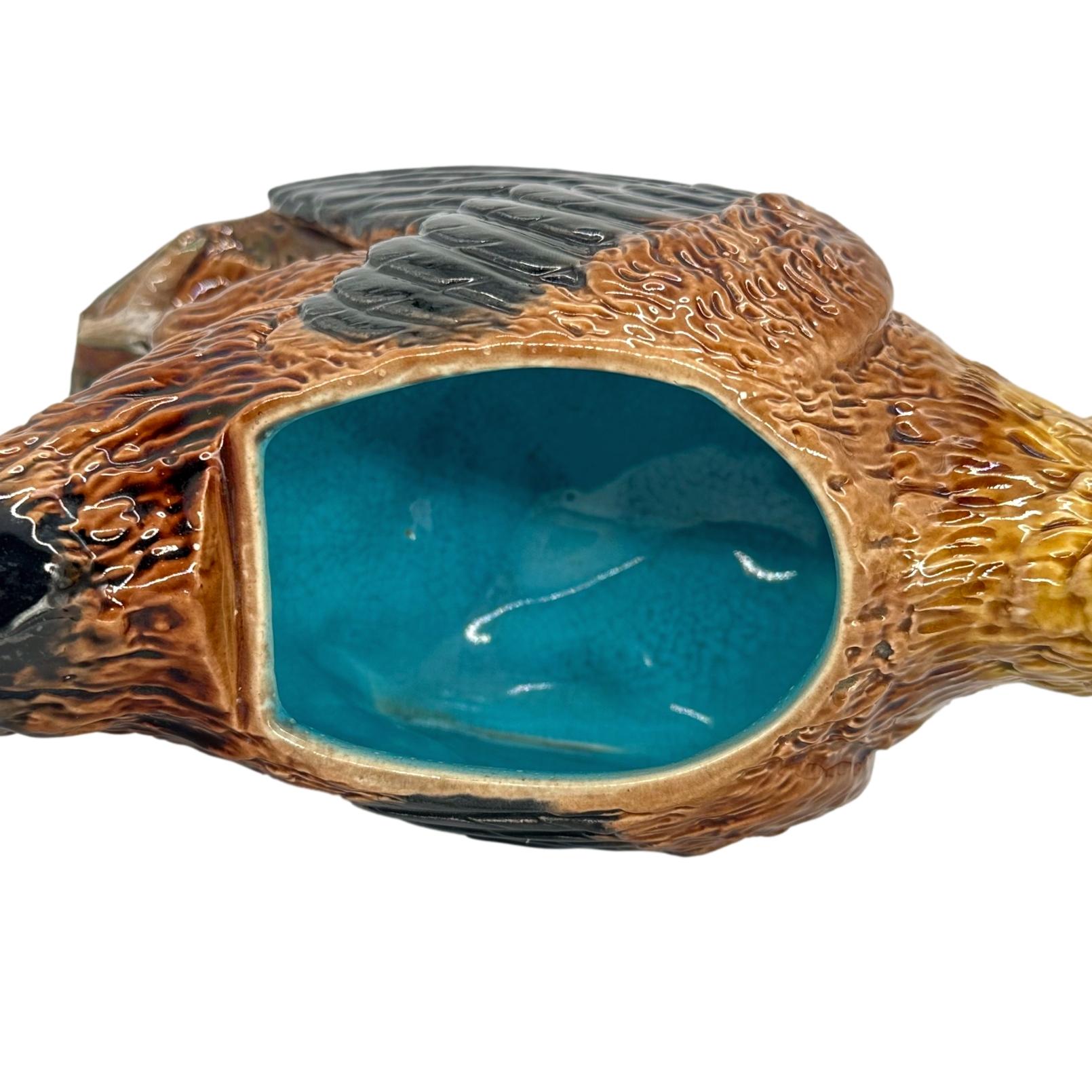 Teiera a forma di gallo in maiolica di George Jones, inglese, 1872 ca. in vendita 7