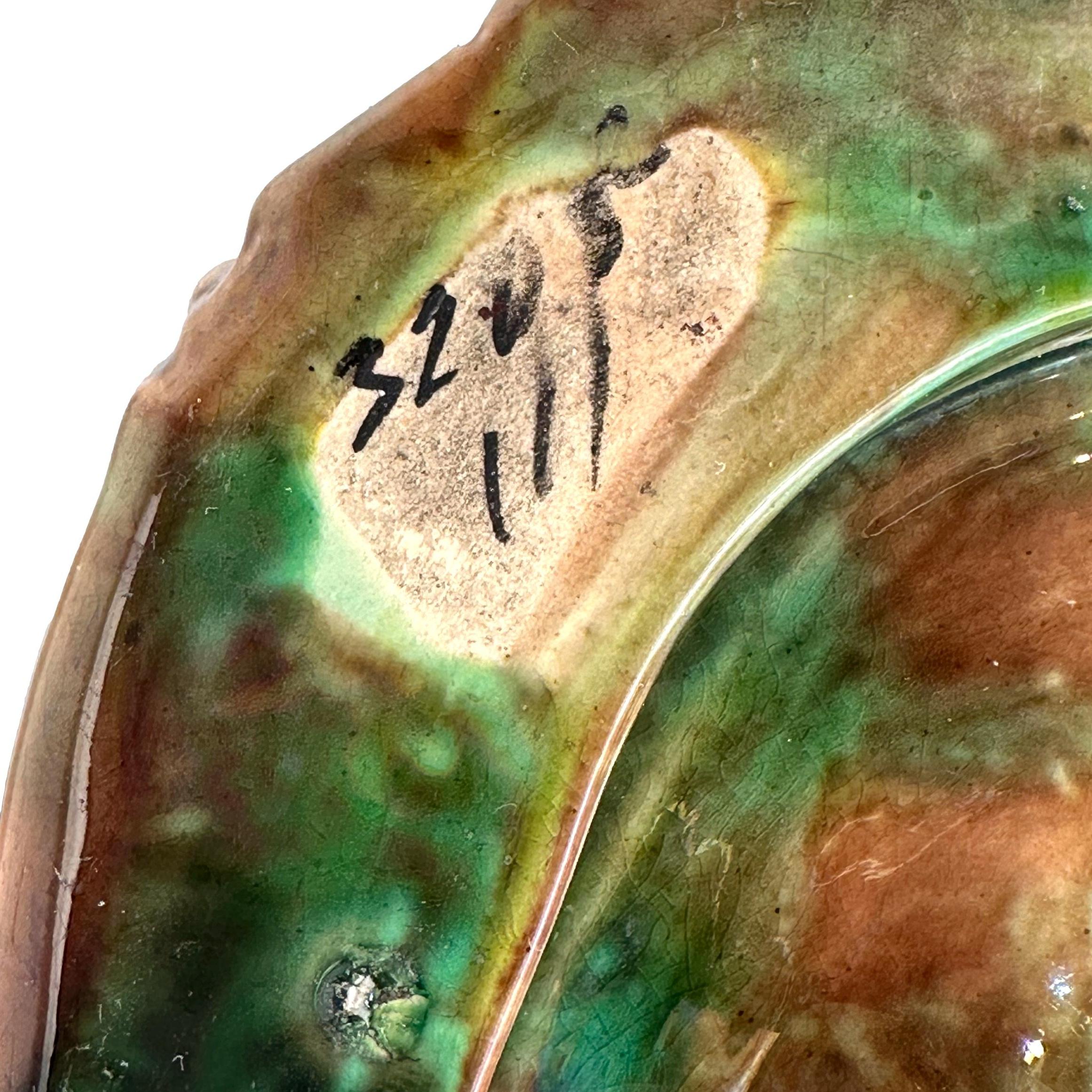 Teiera a forma di gallo in maiolica di George Jones, inglese, 1872 ca. in vendita 12