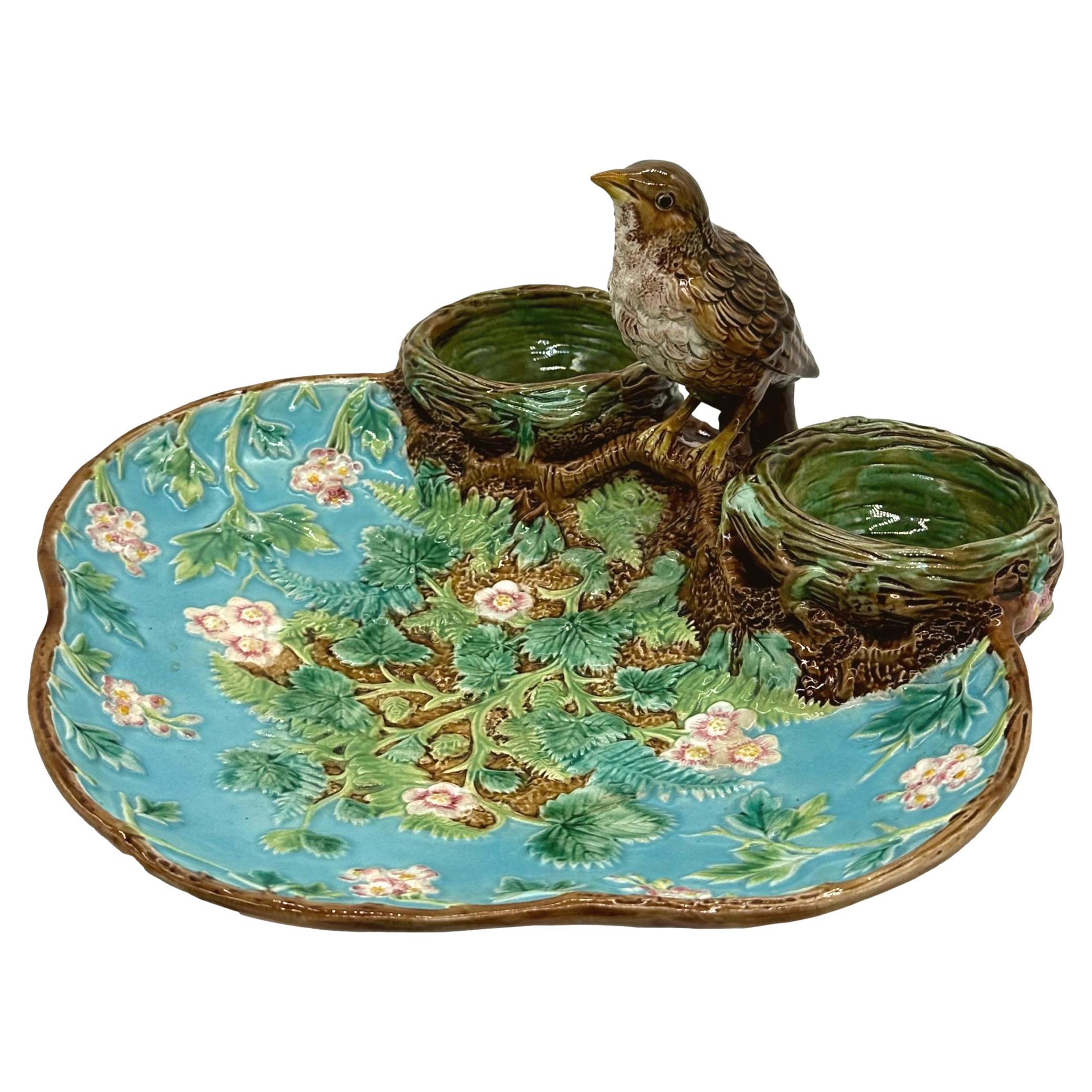 George Jones Majolica Strawberry Server Mounted by a Bird, English, circa 1870 For Sale