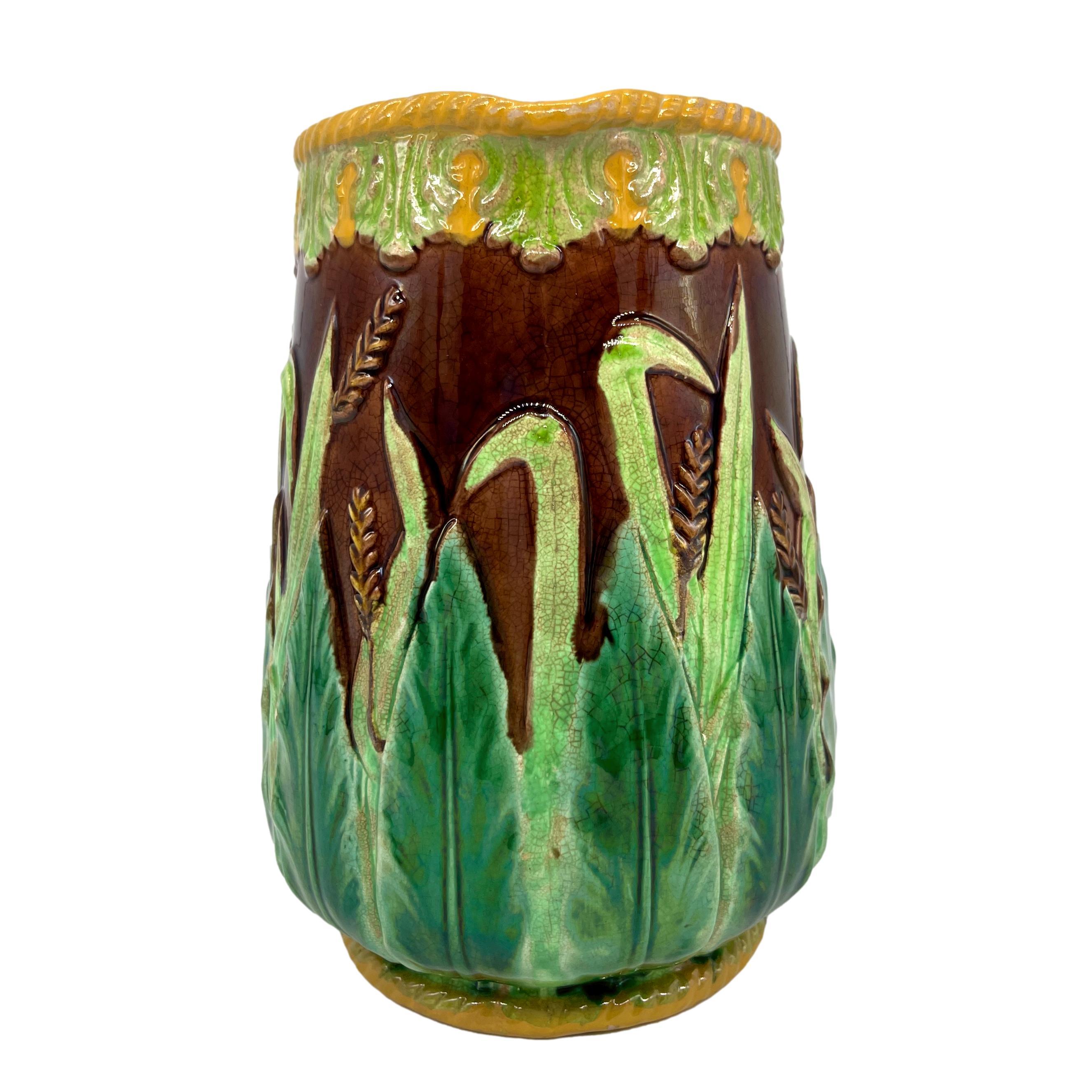 English George Jones Majolica Wheat Pitcher with Green Acanthus Leaves, Ca. 1875 For Sale