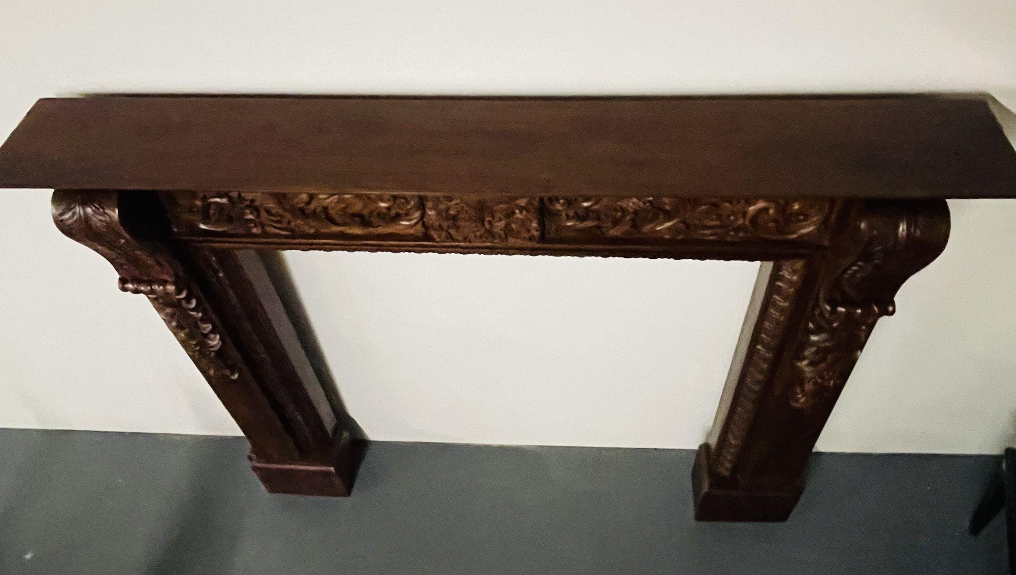 Georgian Fire Mantle, Fire Surround, Solid Mahogany Carved, Cabinet Maker In Good Condition In Stamford, CT