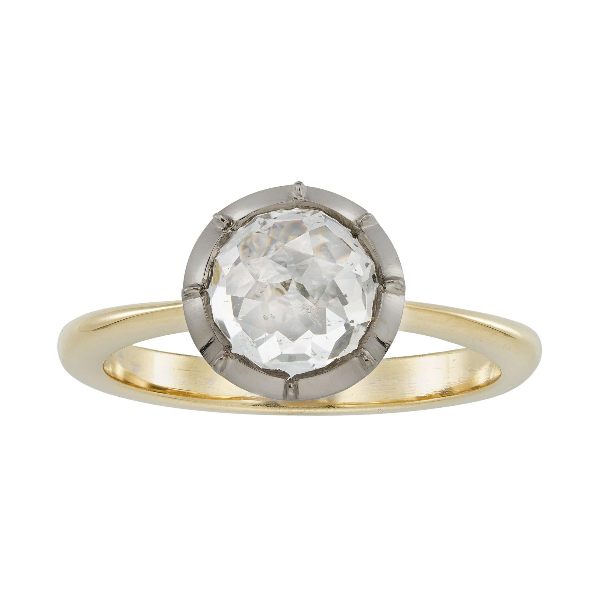 Un anillo de diamantes solitario engastado de estilo georgiano Corte redondo en venta