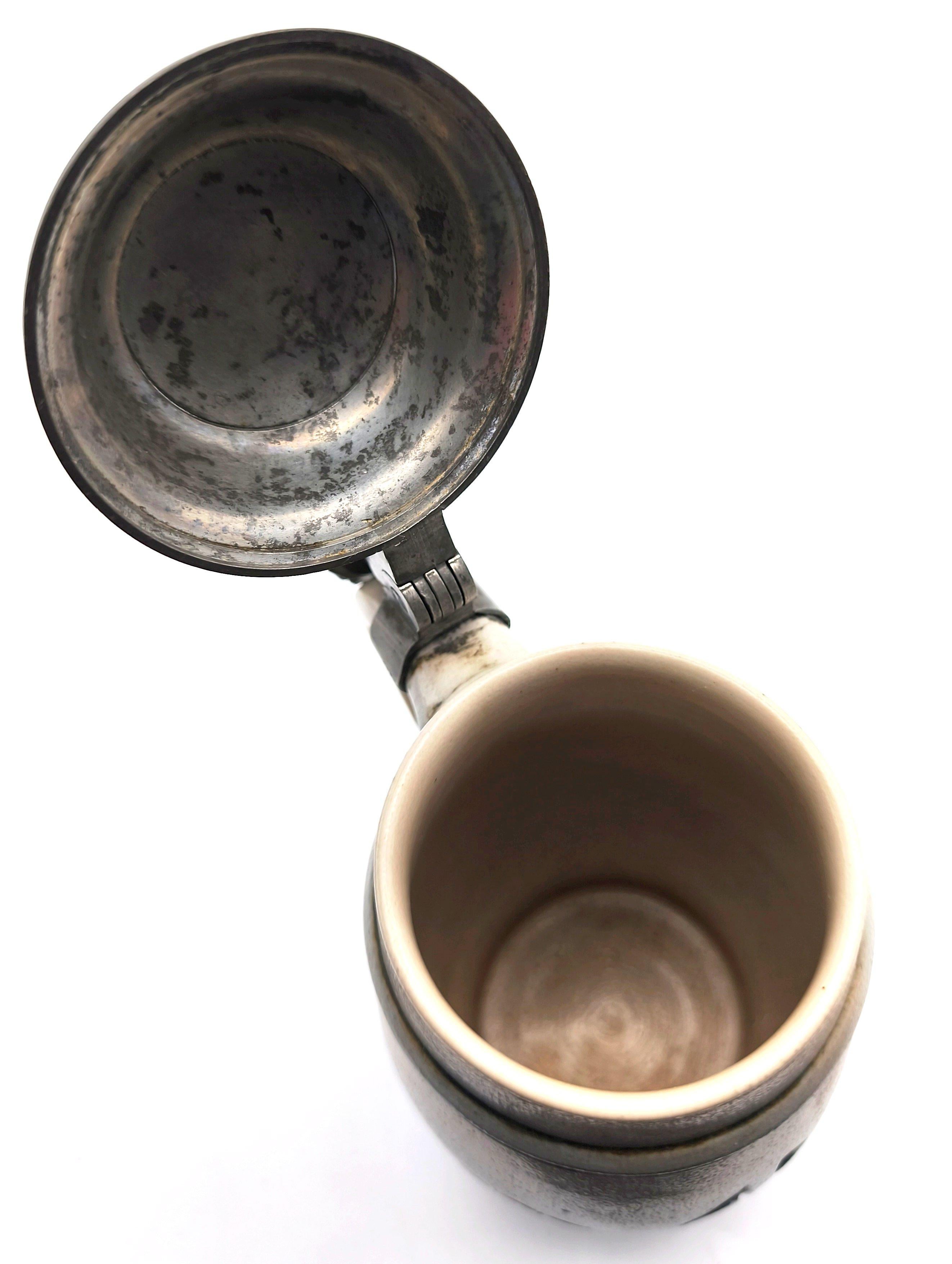 A German Jugendstil beer tankard by Merkelbach Wick with pewter lid, ca. 1902 For Sale 2