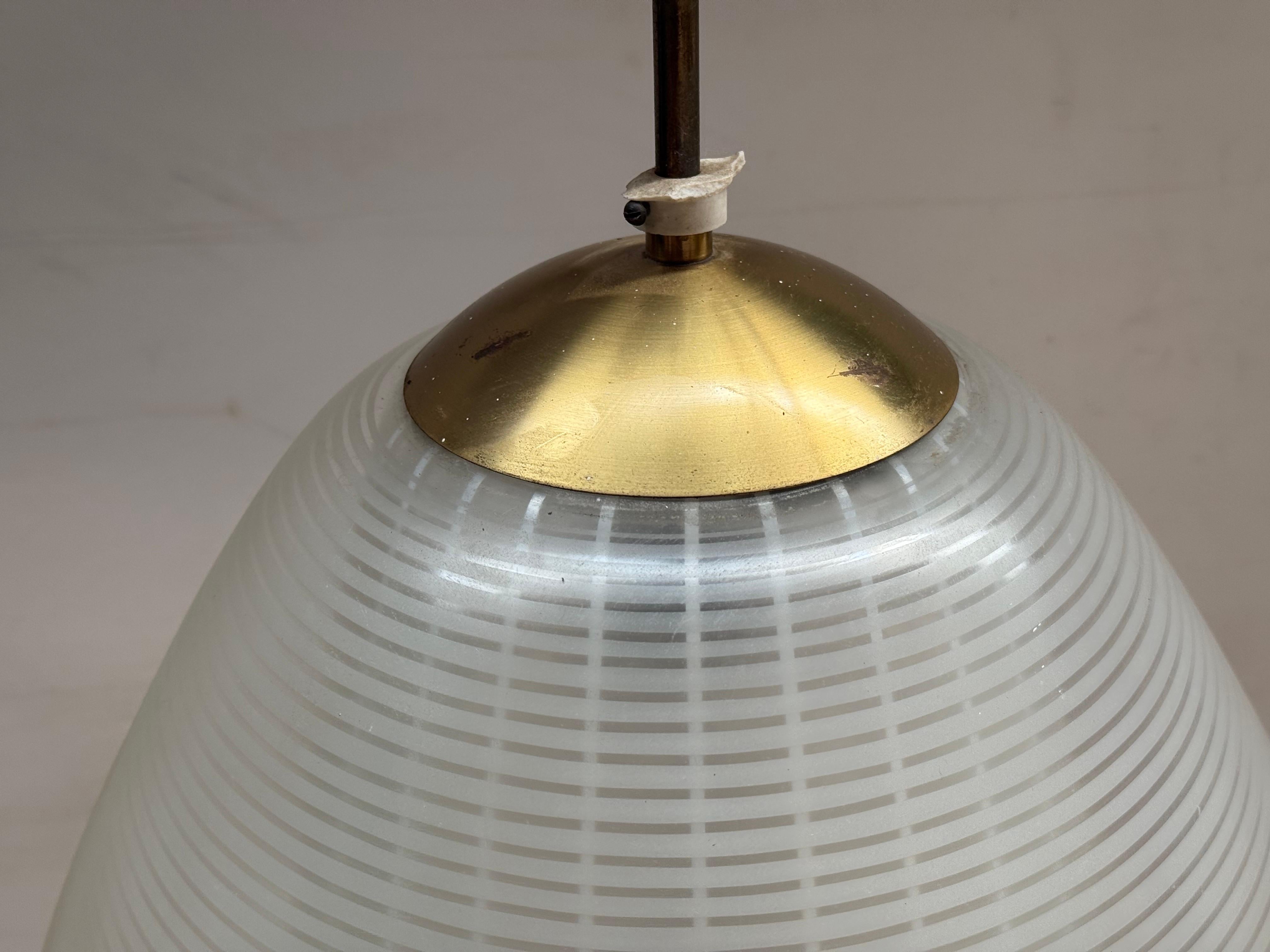 Vetro A German Mid-Century Munich Glass Hanging Lamp by Wilhelm Wagenfeld, 1950´s in vendita