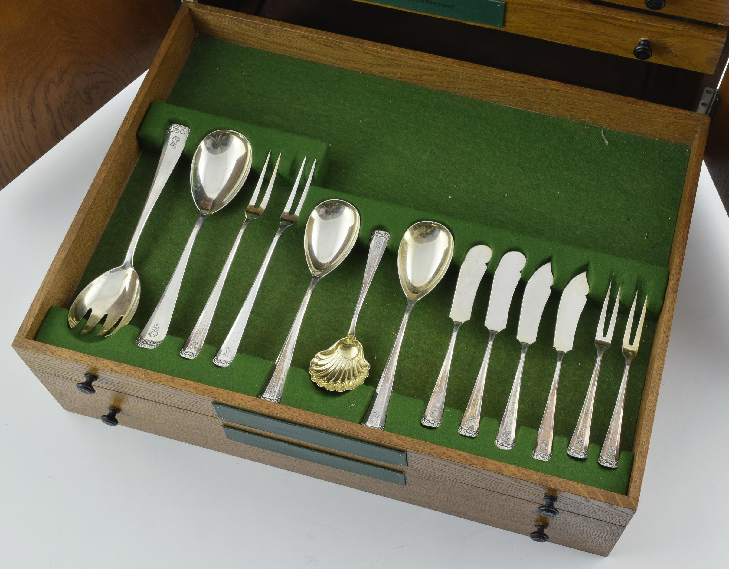 A German silver (800 standard) canteen of cutlery for 12 people In Good Condition For Sale In London, GB